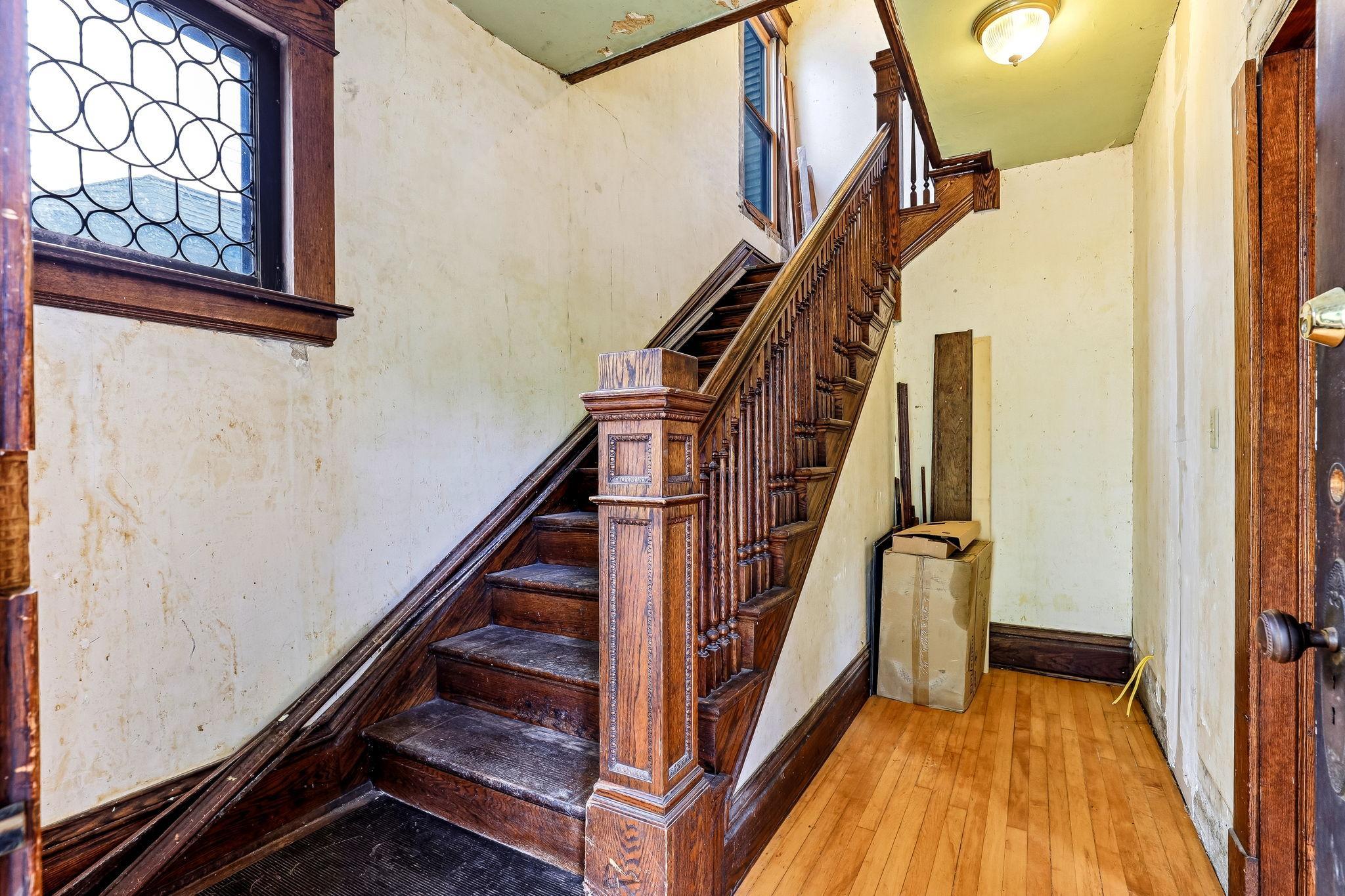View of Residential Income at 722 Queen Avenue, Minneapolis MN 55411, Minneapolis (22 of 52) - Mike Wilen | Minnesota Team Real Estate