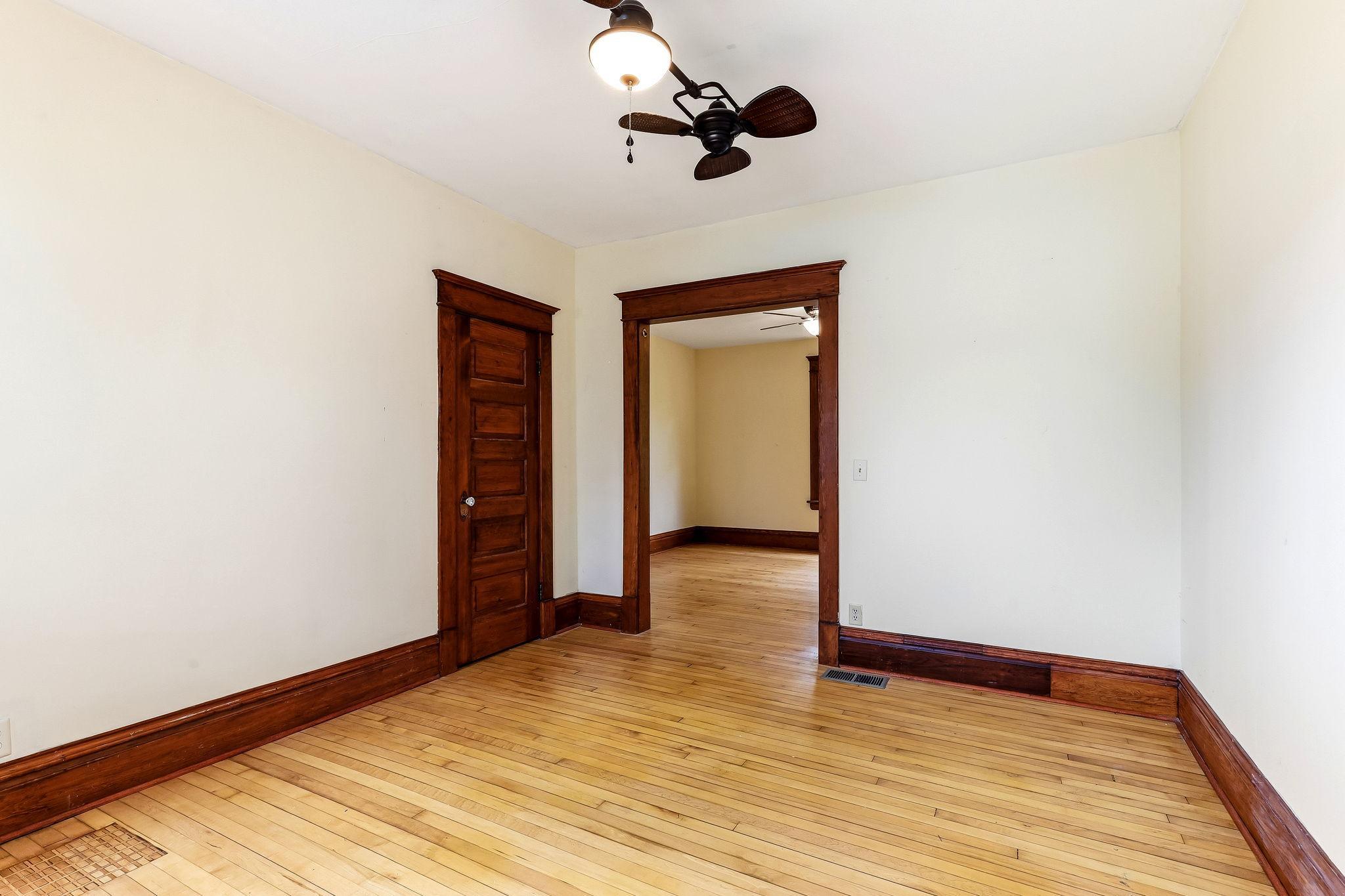 View of Residential Income at 722 Queen Avenue, Minneapolis MN 55411, Minneapolis (16 of 52) - Mike Wilen | Minnesota Team Real Estate