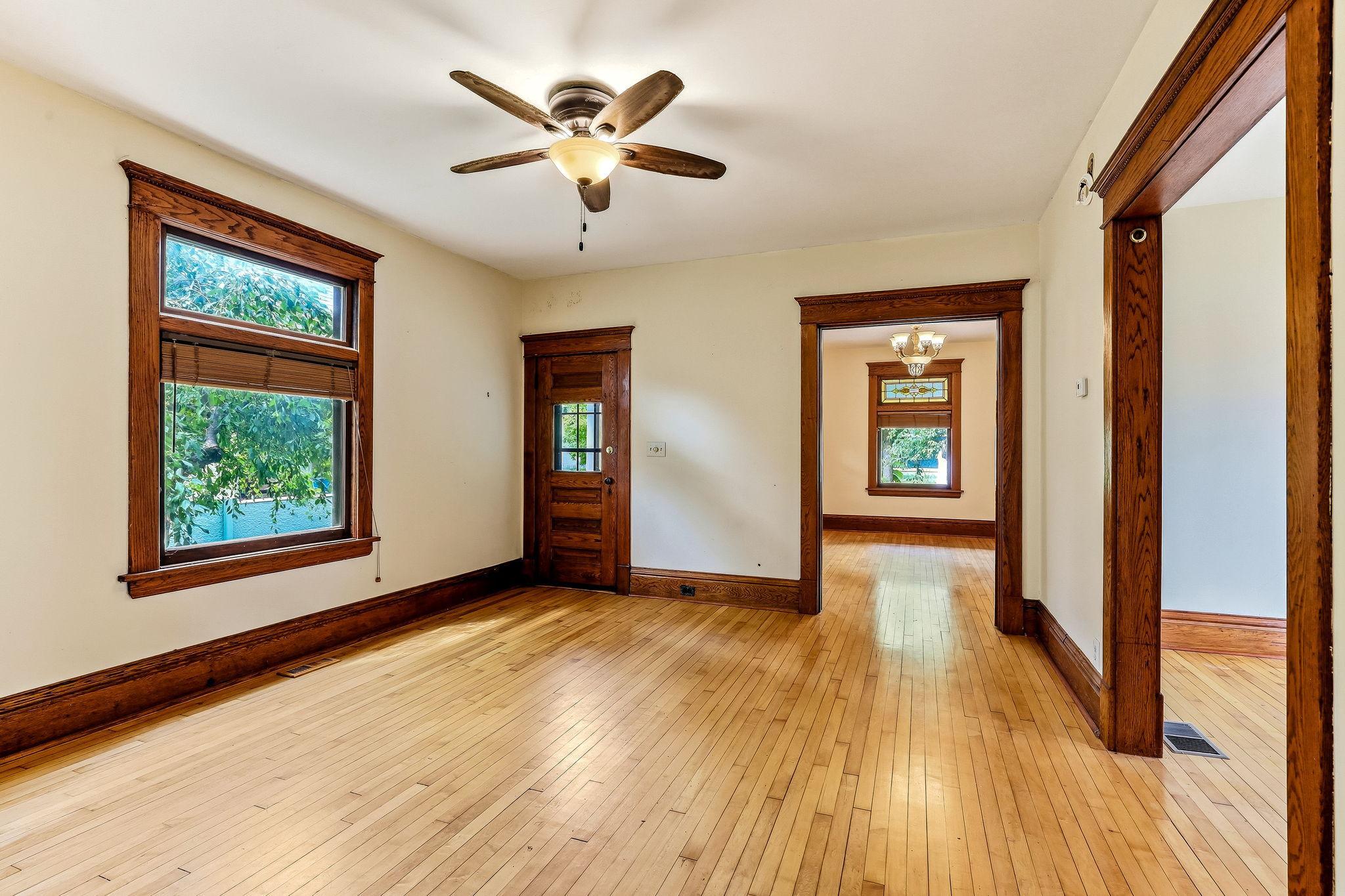 View of Residential Income at 722 Queen Avenue, Minneapolis MN 55411, Minneapolis (12 of 52) - Mike Wilen | Minnesota Team Real Estate
