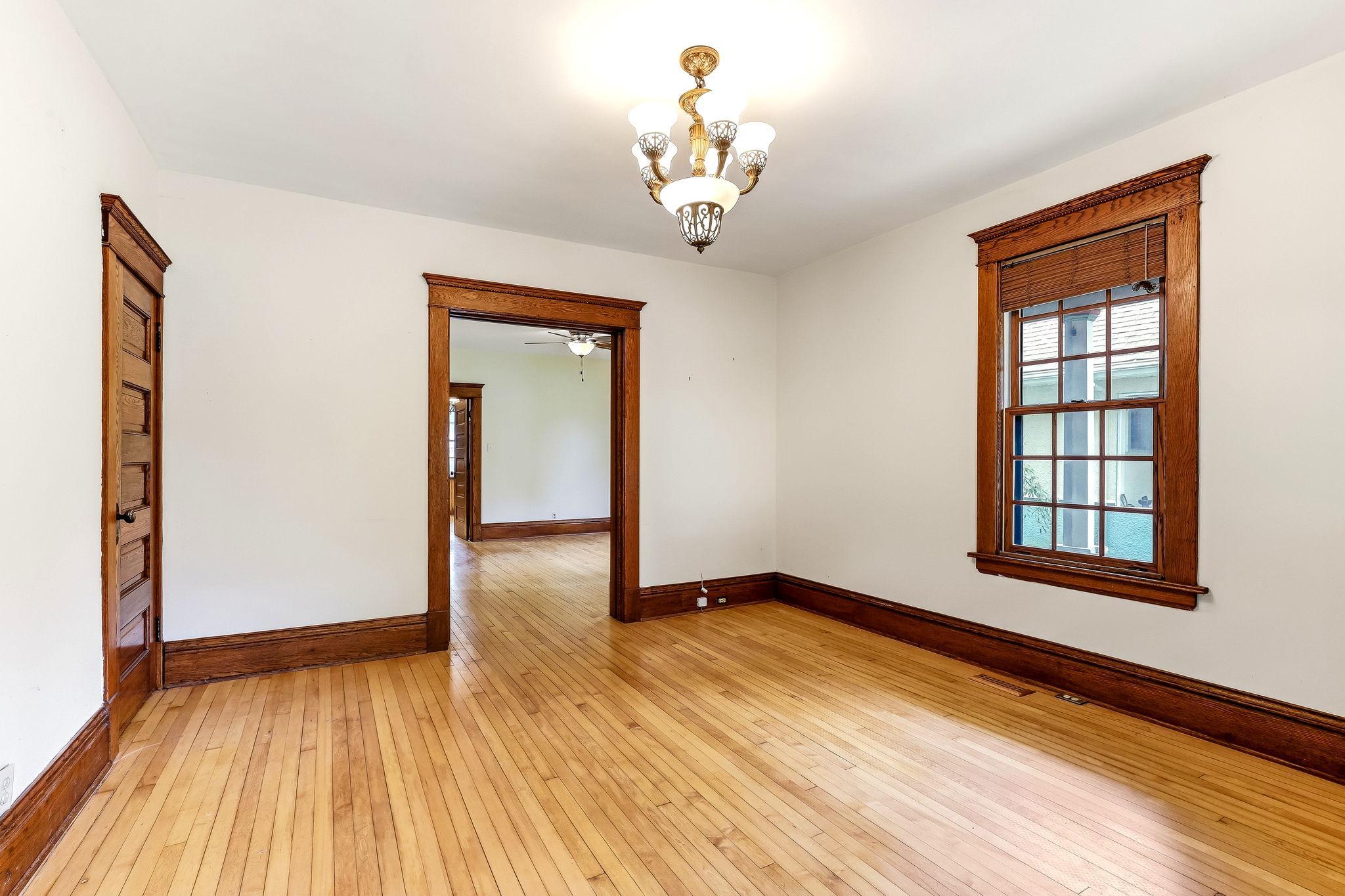 View of Residential Income at 722 Queen Avenue, Minneapolis MN 55411, Minneapolis (8 of 52) - Mike Wilen | Minnesota Team Real Estate