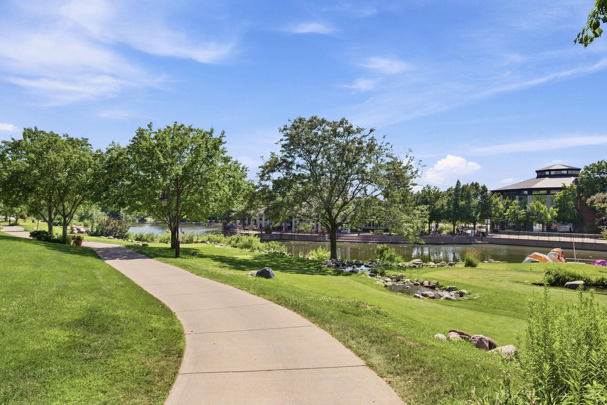View of Residential at 7440 Edinborough Way #4314, Edina MN 55435, Edina (28 of 52) - Mike Wilen | Minnesota Team Real Estate
