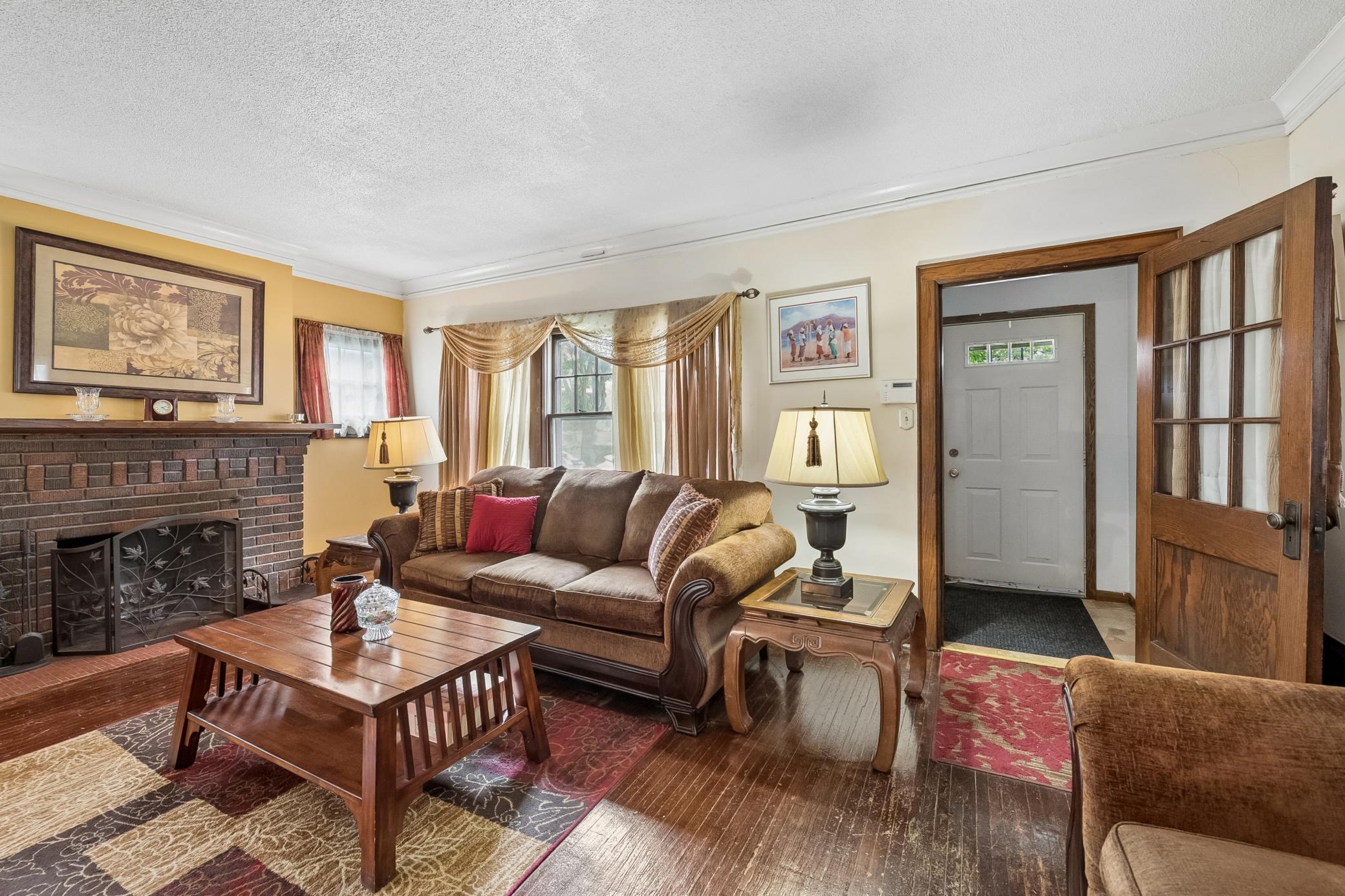 View of Residential at 1418 Queen Avenue, Minneapolis MN 55411, Minneapolis (4 of 37) - Mike Wilen | Minnesota Team Real Estate