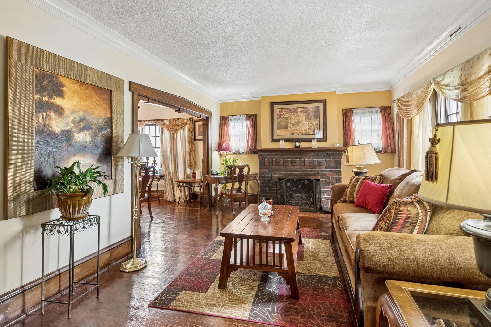 View of Residential at 1418 Queen Avenue, Minneapolis MN 55411, Minneapolis (6 of 37) - Mike Wilen | Minnesota Team Real Estate