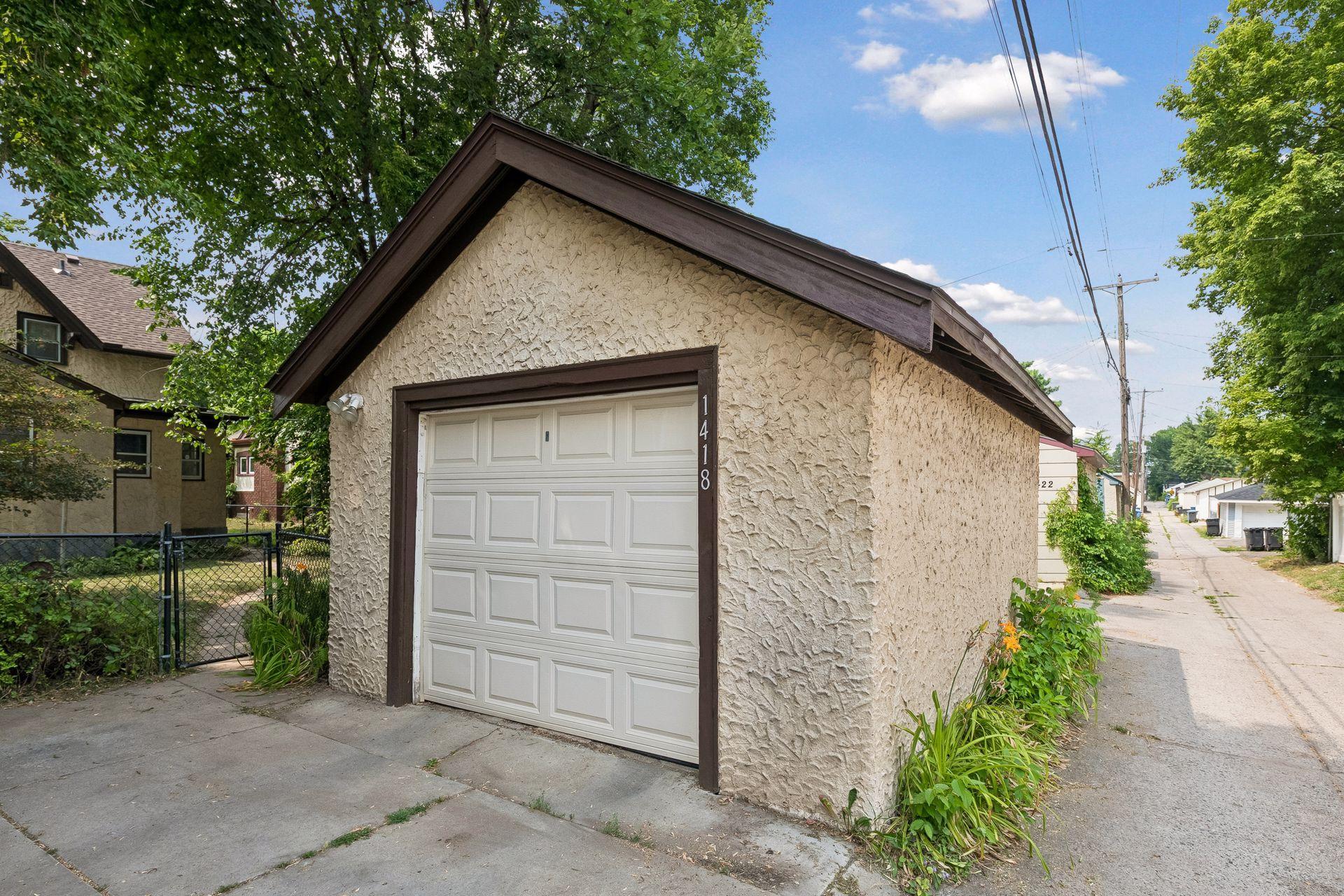 View of Residential at 1418 Queen Avenue, Minneapolis MN 55411, Minneapolis (34 of 37) - Mike Wilen | Minnesota Team Real Estate