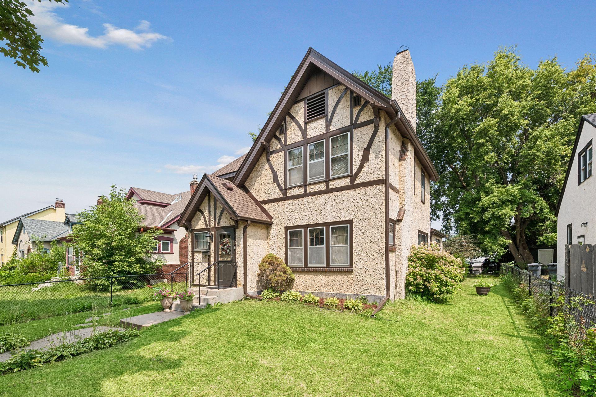 View of Residential at 1418 Queen Avenue, Minneapolis MN 55411, Minneapolis (3 of 37) - Mike Wilen | Minnesota Team Real Estate