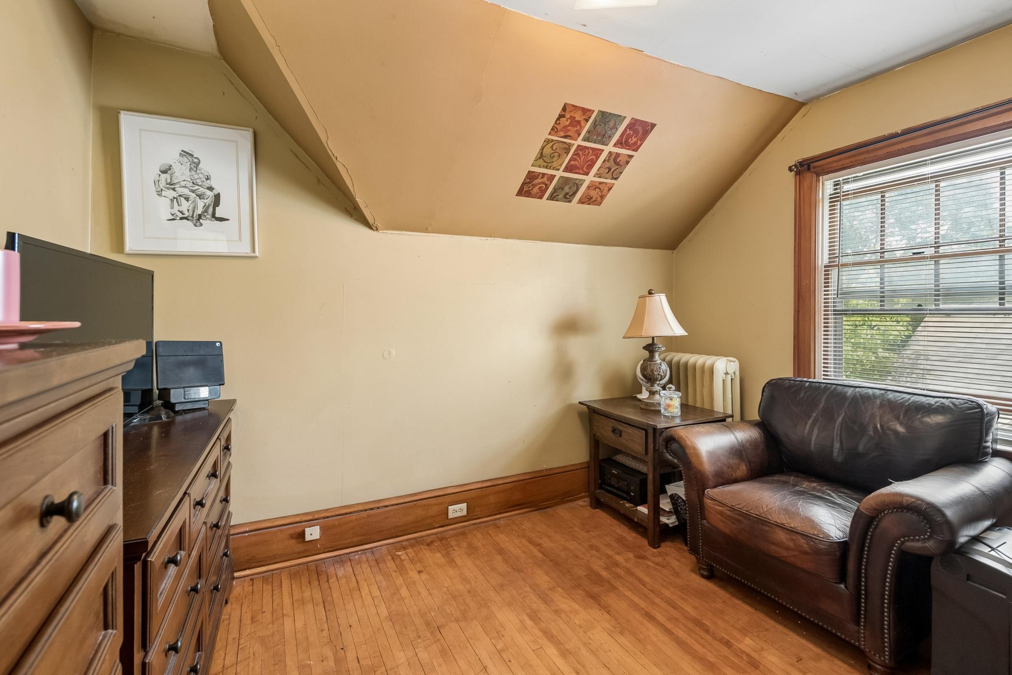View of Residential at 1418 Queen Avenue, Minneapolis MN 55411, Minneapolis (23 of 37) - Mike Wilen | Minnesota Team Real Estate