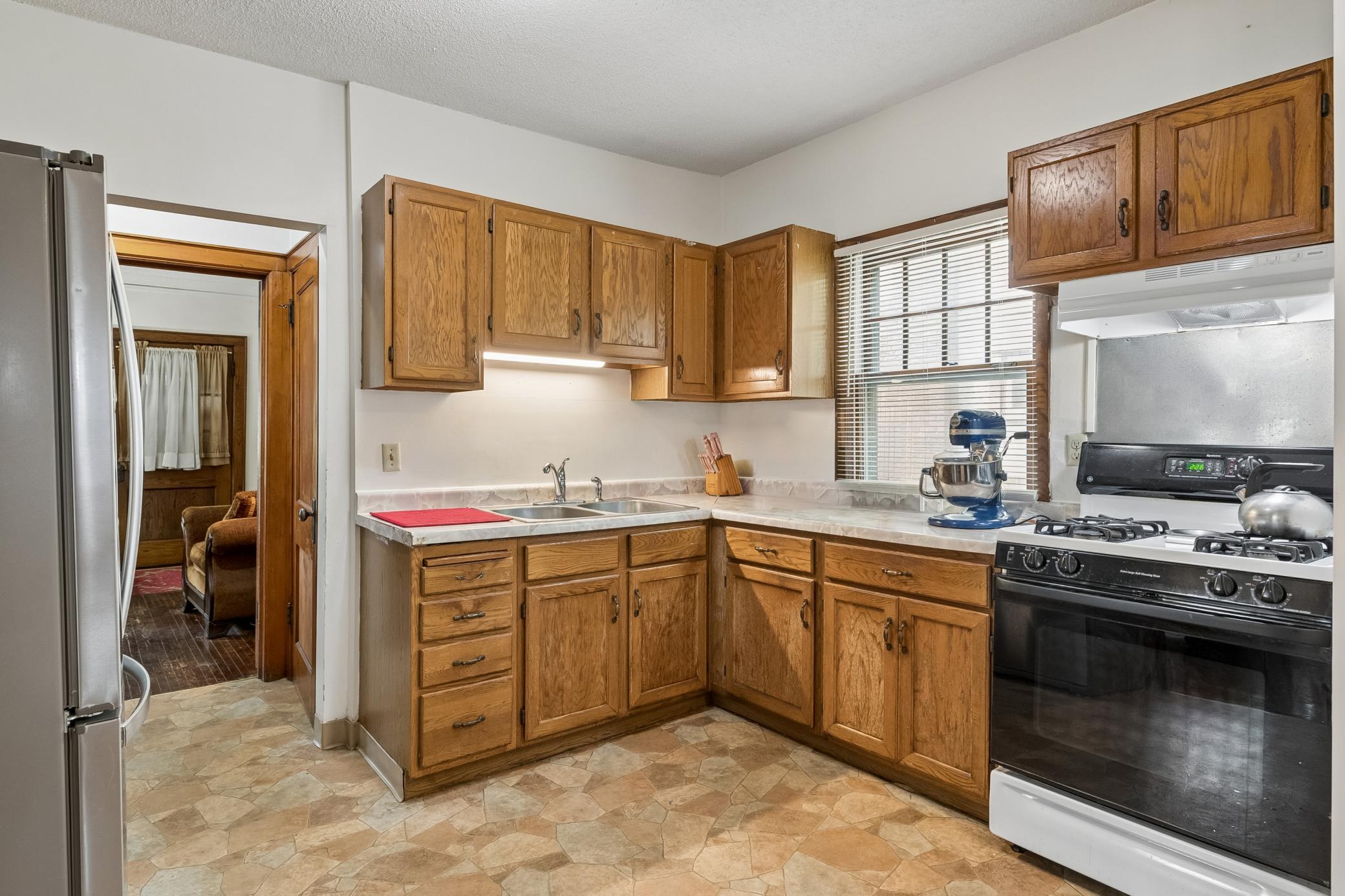 View of Residential at 1418 Queen Avenue, Minneapolis MN 55411, Minneapolis (12 of 37) - Mike Wilen | Minnesota Team Real Estate