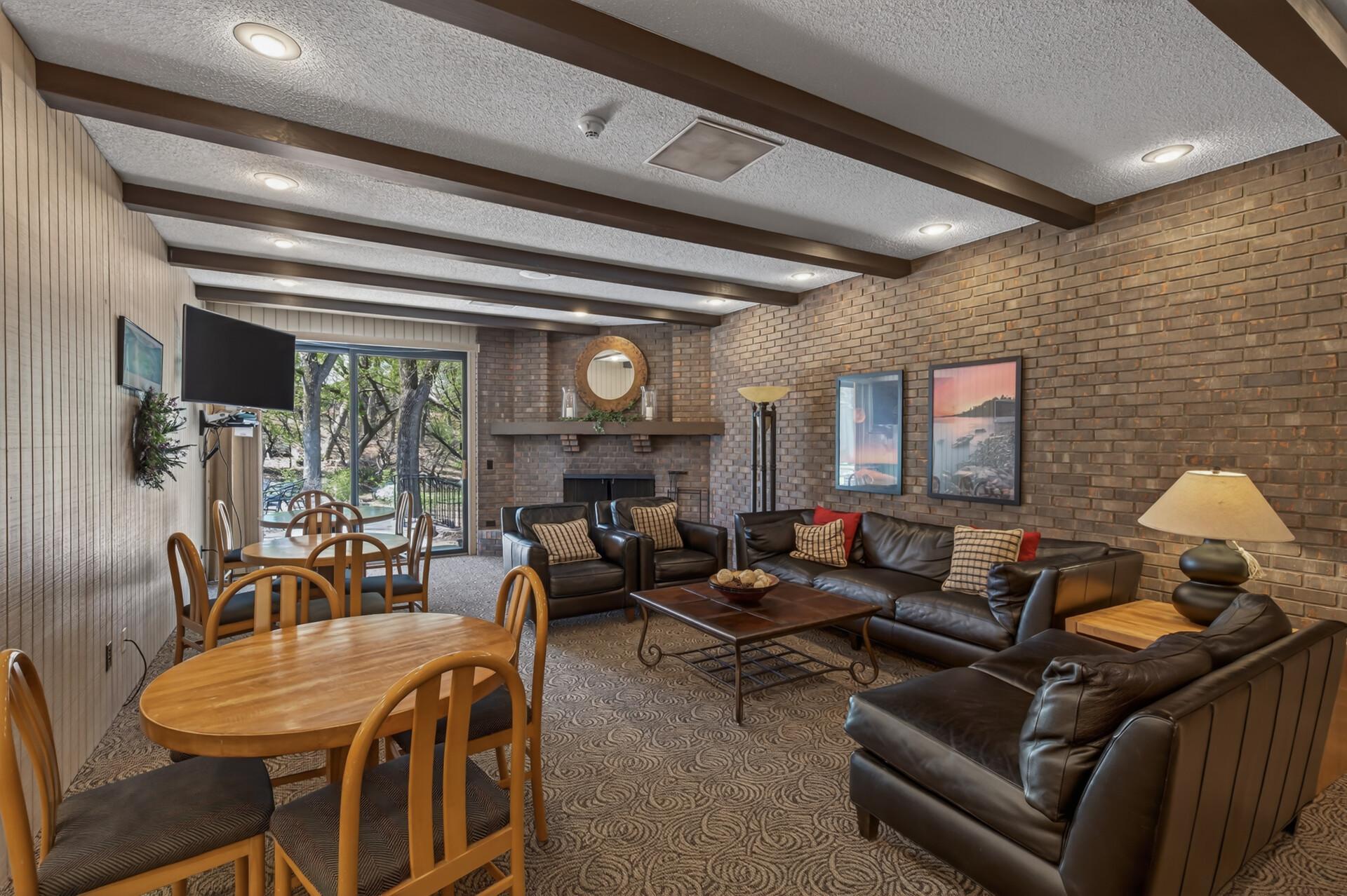 View of Residential at 6085 Lincoln Drive #225, Edina MN 55436, Edina (33 of 35) - Mike Wilen | Minnesota Team Real Estate