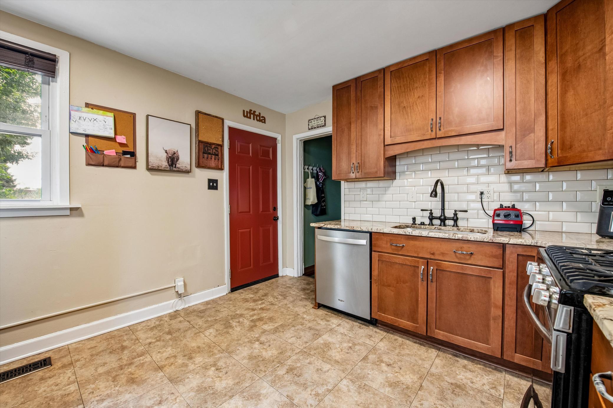View of Residential at 838 Clear Avenue, Saint Paul MN 55106, Saint Paul (12 of 40) - Mike Wilen | Minnesota Team Real Estate