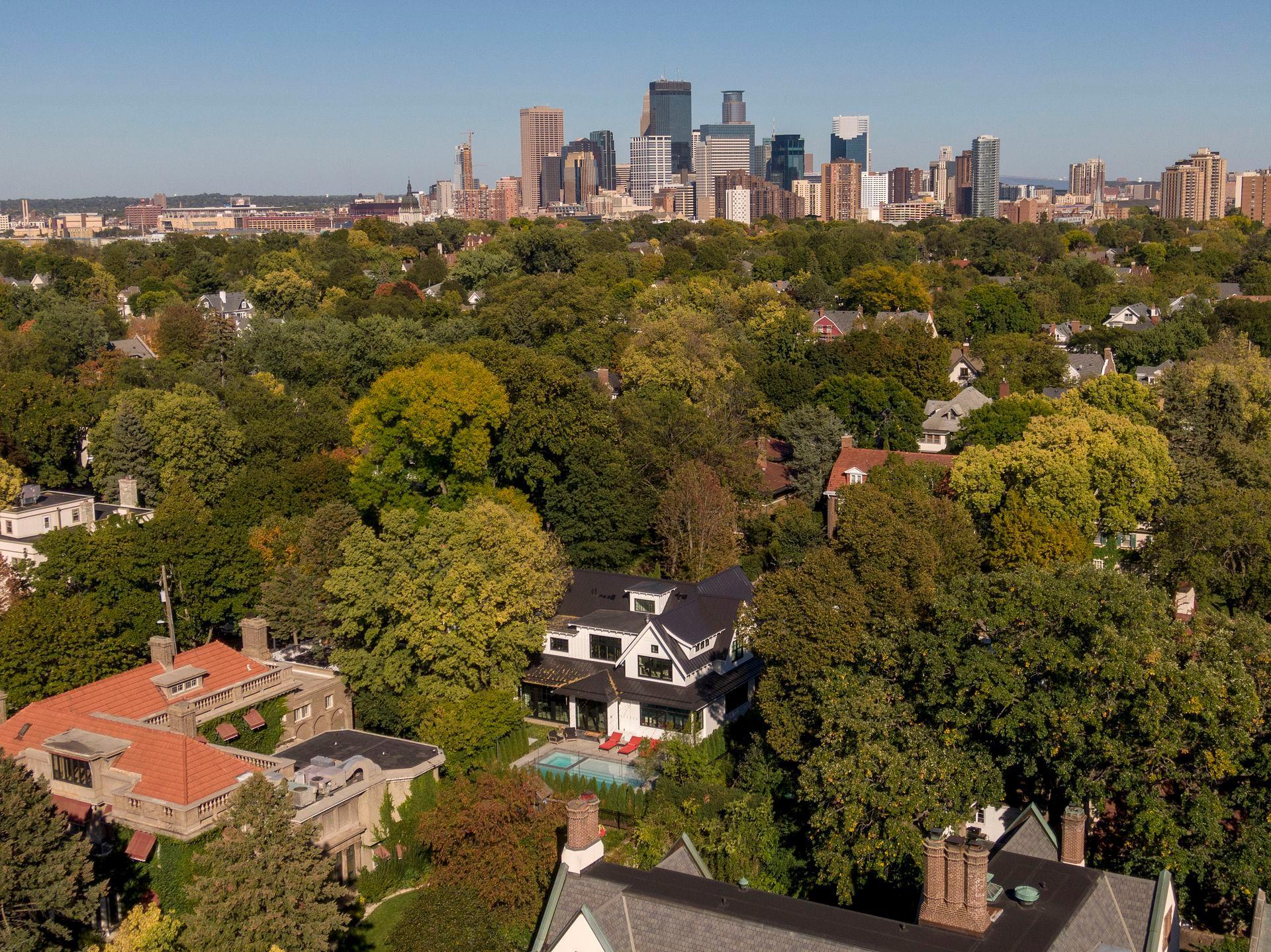 View of Residential at 1910 Knox Avenue, Minneapolis MN 55403, Minneapolis (56 of 59) - Mike Wilen | Minnesota Team Real Estate