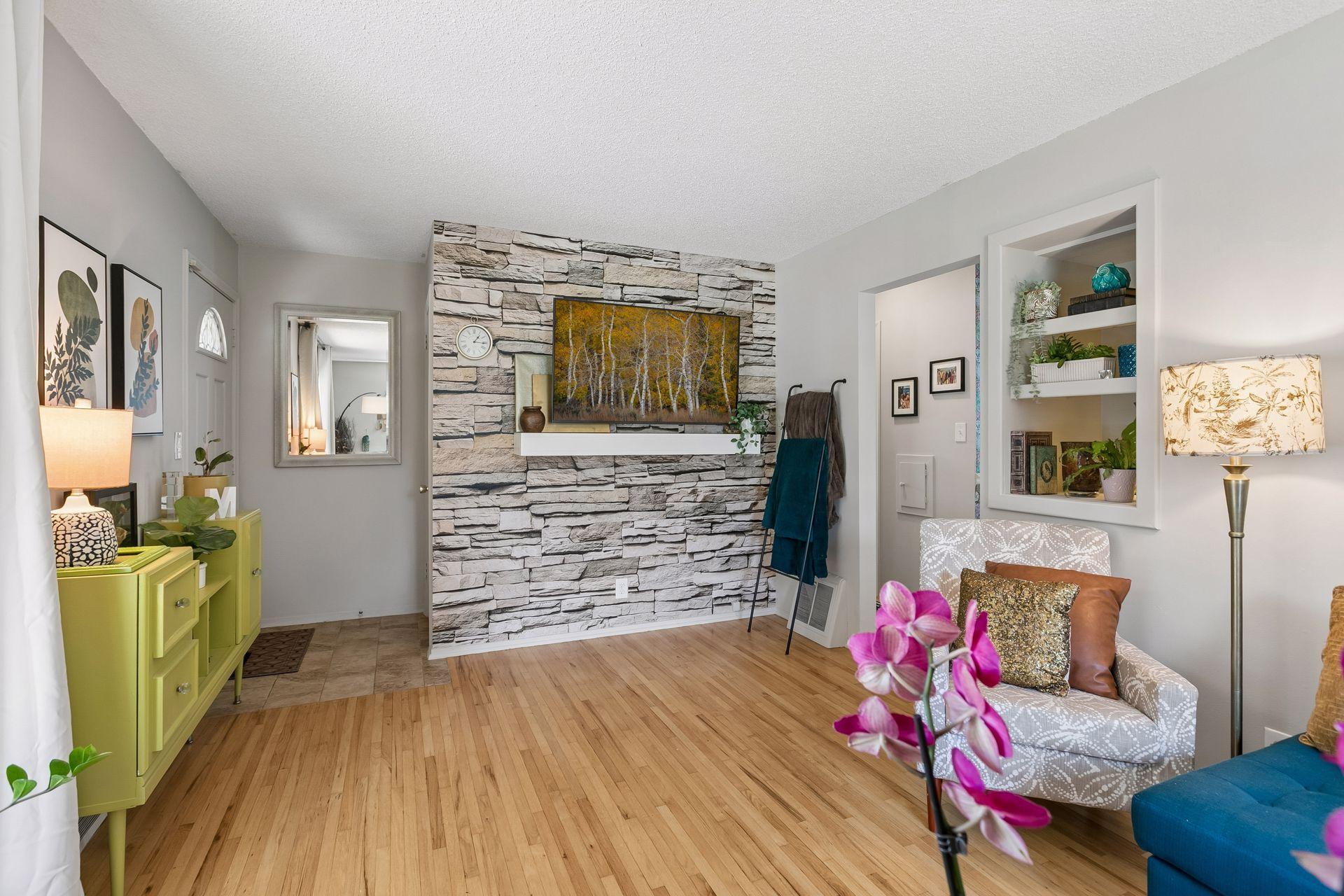 View of Residential at 2941 Quebec Avenue, Saint Louis Park MN 55426, Saint Louis Park (8 of 36) - Mike Wilen | Minnesota Team Real Estate