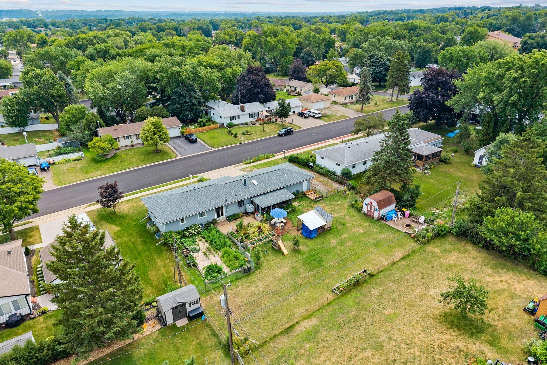View of Residential at 6841 Carmen Avenue, Inver Grove Heights MN 55076, Inver Grove Heights (39 of 44) - Mike Wilen | Minnesota Team Real Estate