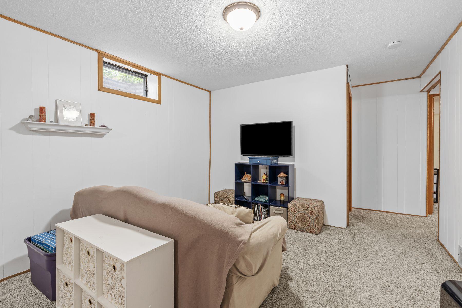 View of Residential at 6841 Carmen Avenue, Inver Grove Heights MN 55076, Inver Grove Heights (27 of 44) - Mike Wilen | Minnesota Team Real Estate