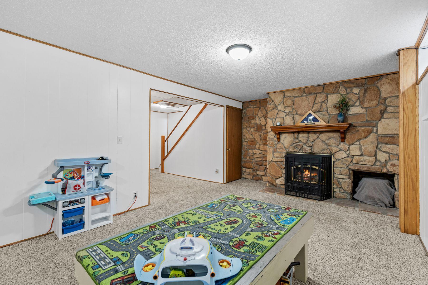 View of Residential at 6841 Carmen Avenue, Inver Grove Heights MN 55076, Inver Grove Heights (24 of 44) - Mike Wilen | Minnesota Team Real Estate