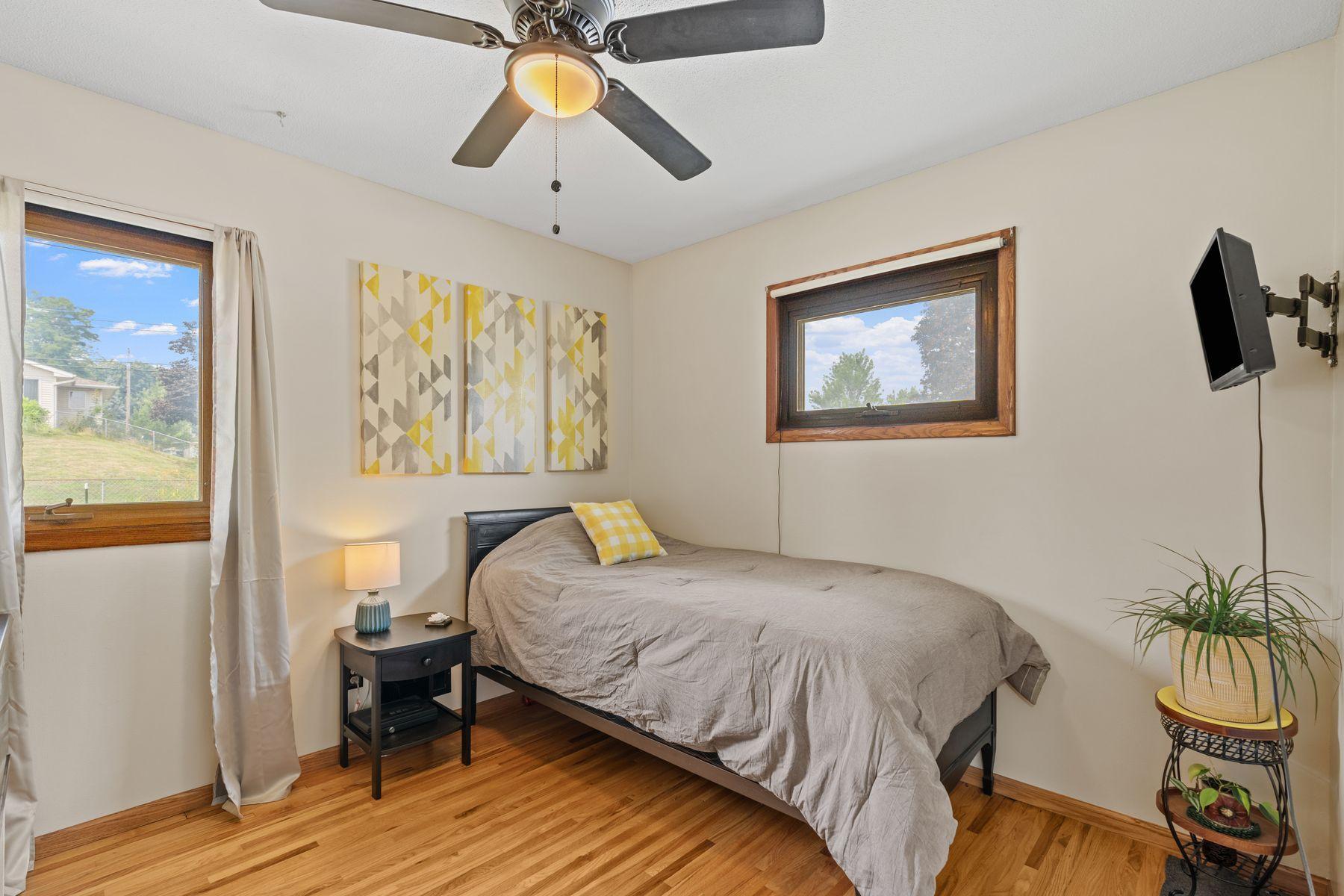 View of Residential at 6841 Carmen Avenue, Inver Grove Heights MN 55076, Inver Grove Heights (17 of 44) - Mike Wilen | Minnesota Team Real Estate