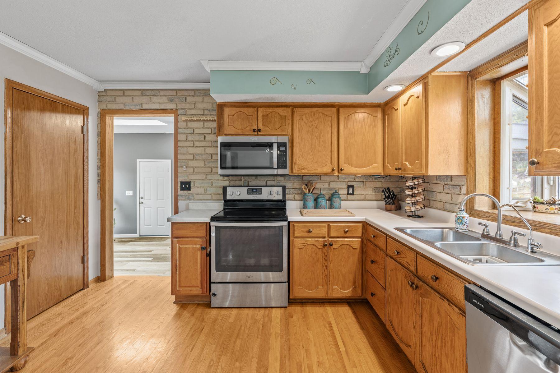View of Residential at 6841 Carmen Avenue, Inver Grove Heights MN 55076, Inver Grove Heights (11 of 44) - Mike Wilen | Minnesota Team Real Estate