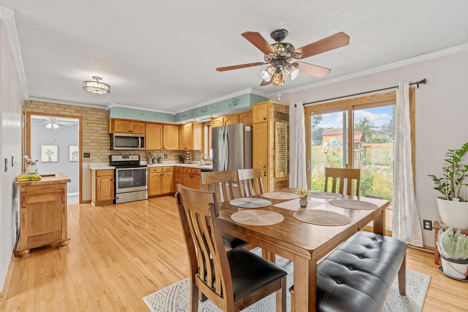View of Residential at 6841 Carmen Avenue, Inver Grove Heights MN 55076, Inver Grove Heights (8 of 44) - Mike Wilen | Minnesota Team Real Estate