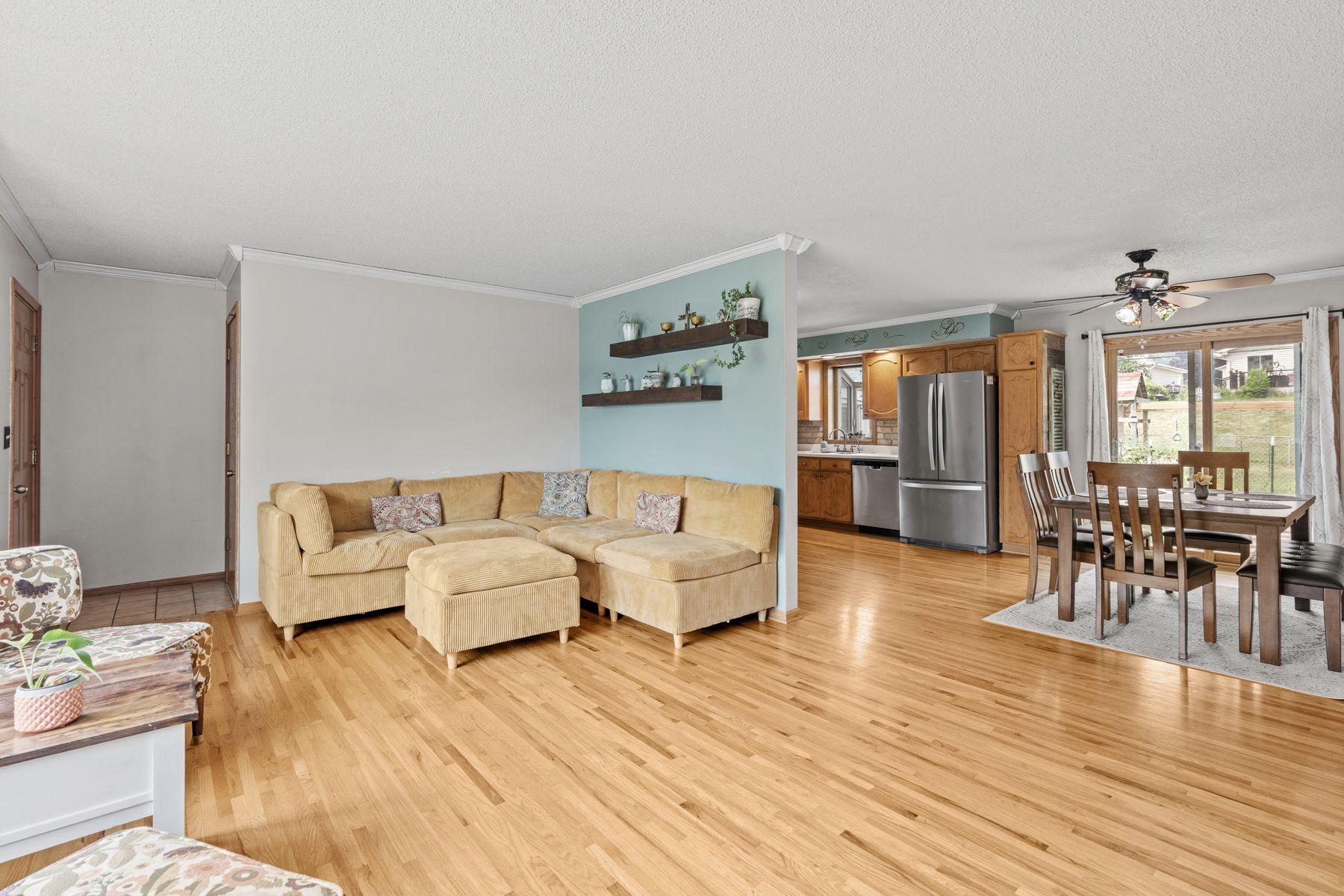 View of Residential at 6841 Carmen Avenue, Inver Grove Heights MN 55076, Inver Grove Heights (7 of 44) - Mike Wilen | Minnesota Team Real Estate