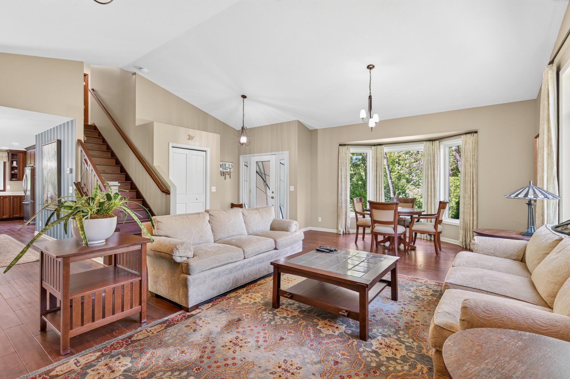 View of Residential at 13707 Green Briar Drive, Minnetonka MN 55305, Minnetonka (5 of 56) - Mike Wilen | Minnesota Team Real Estate