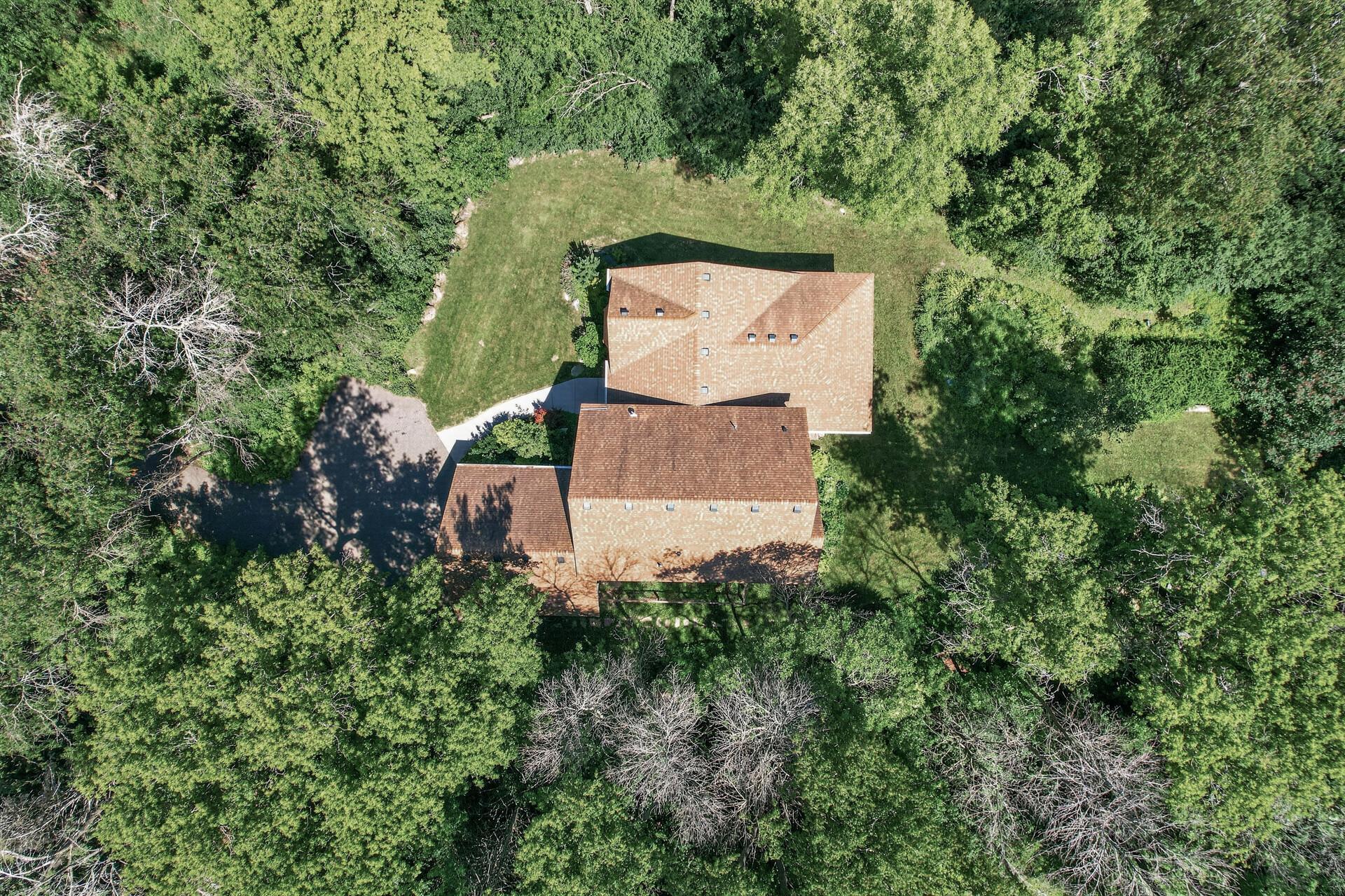 View of Residential at 13707 Green Briar Drive, Minnetonka MN 55305, Minnetonka (43 of 56) - Mike Wilen | Minnesota Team Real Estate