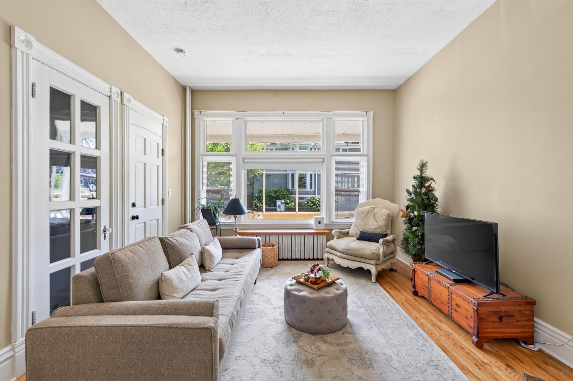 View of Residential Income at 95 Victoria Street, Saint Paul MN 55104, Saint Paul (10 of 55) - Mike Wilen | Minnesota Team Real Estate