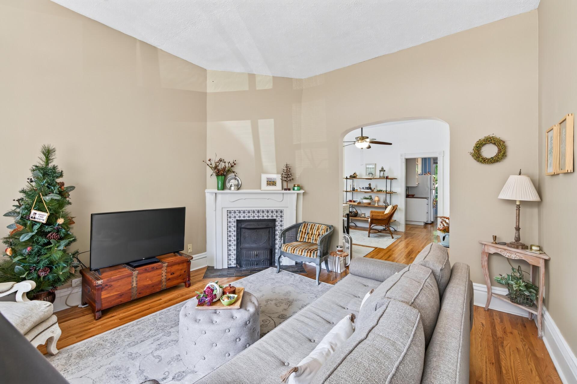 View of Residential Income at 95 Victoria Street, Saint Paul MN 55104, Saint Paul (6 of 55) - Mike Wilen | Minnesota Team Real Estate