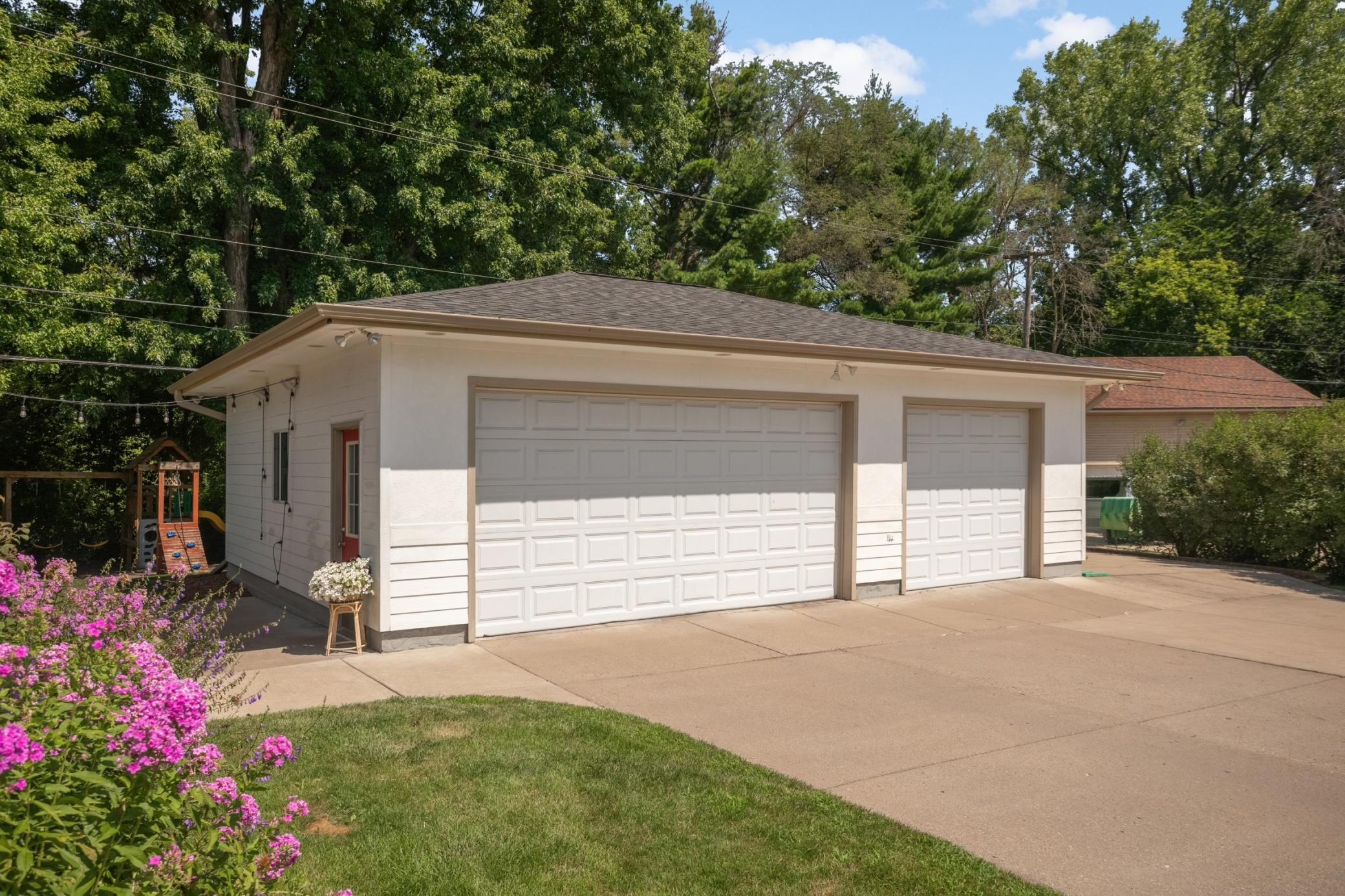 View of Residential at 3407 Payne Avenue, Vadnais Heights MN 55127, Vadnais Heights (4 of 30) - Mike Wilen | Minnesota Team Real Estate