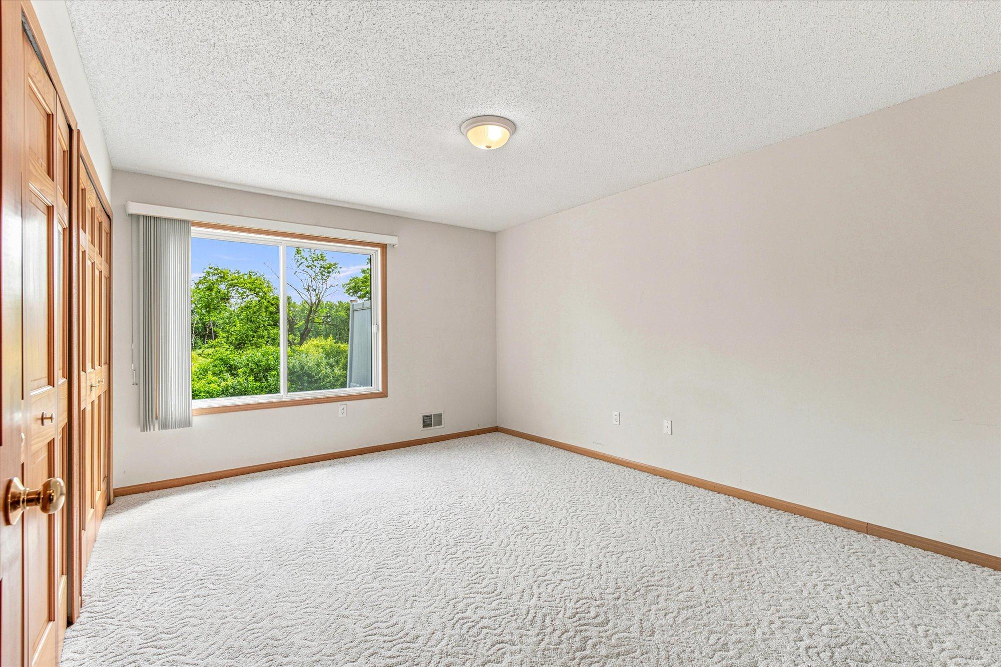 View of Residential at 7588 Ojibway Park Bay, Woodbury MN 55125, Woodbury (17 of 42) - Mike Wilen | Minnesota Team Real Estate