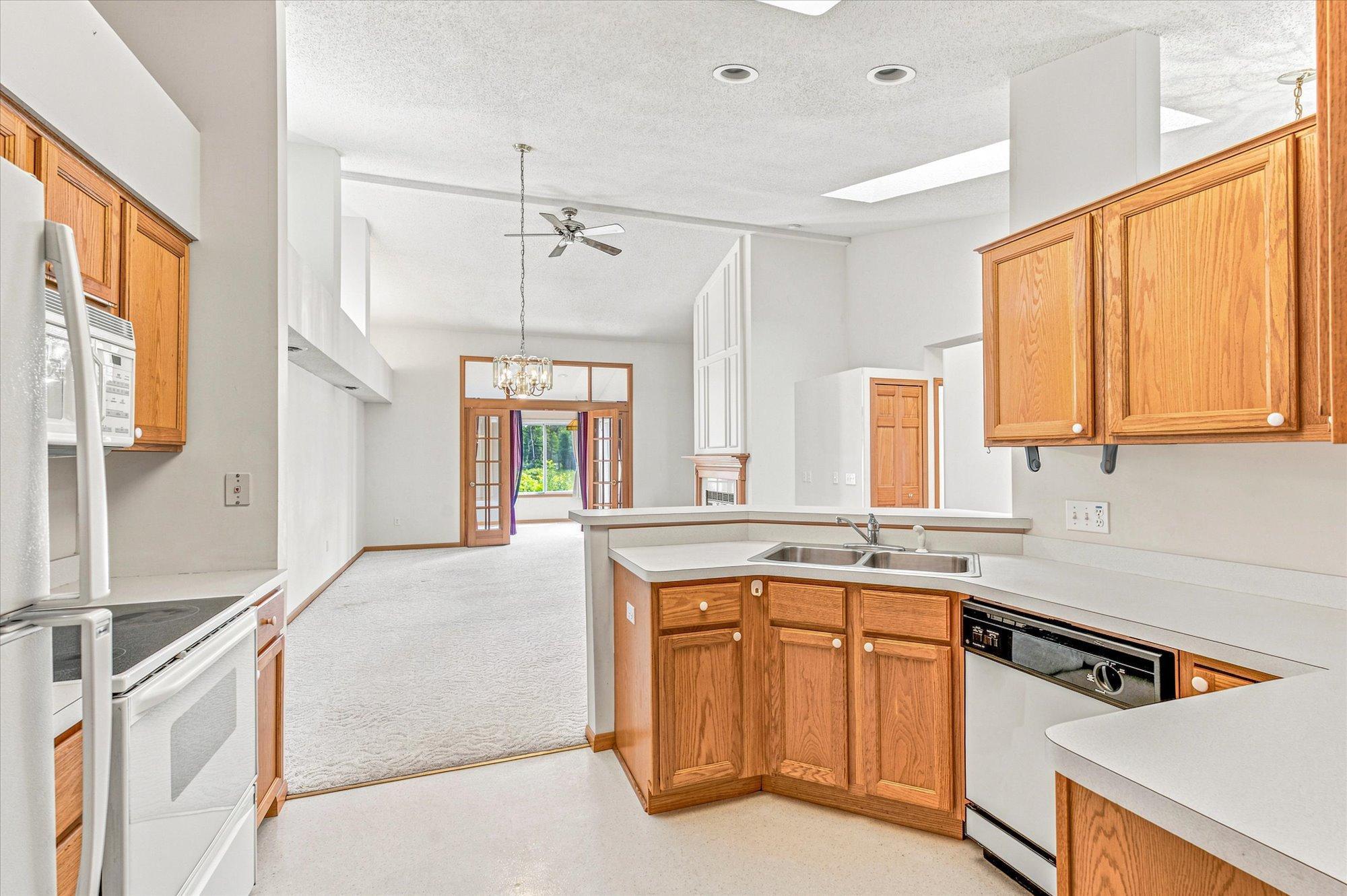 View of Residential at 7588 Ojibway Park Bay, Woodbury MN 55125, Woodbury (7 of 42) - Mike Wilen | Minnesota Team Real Estate