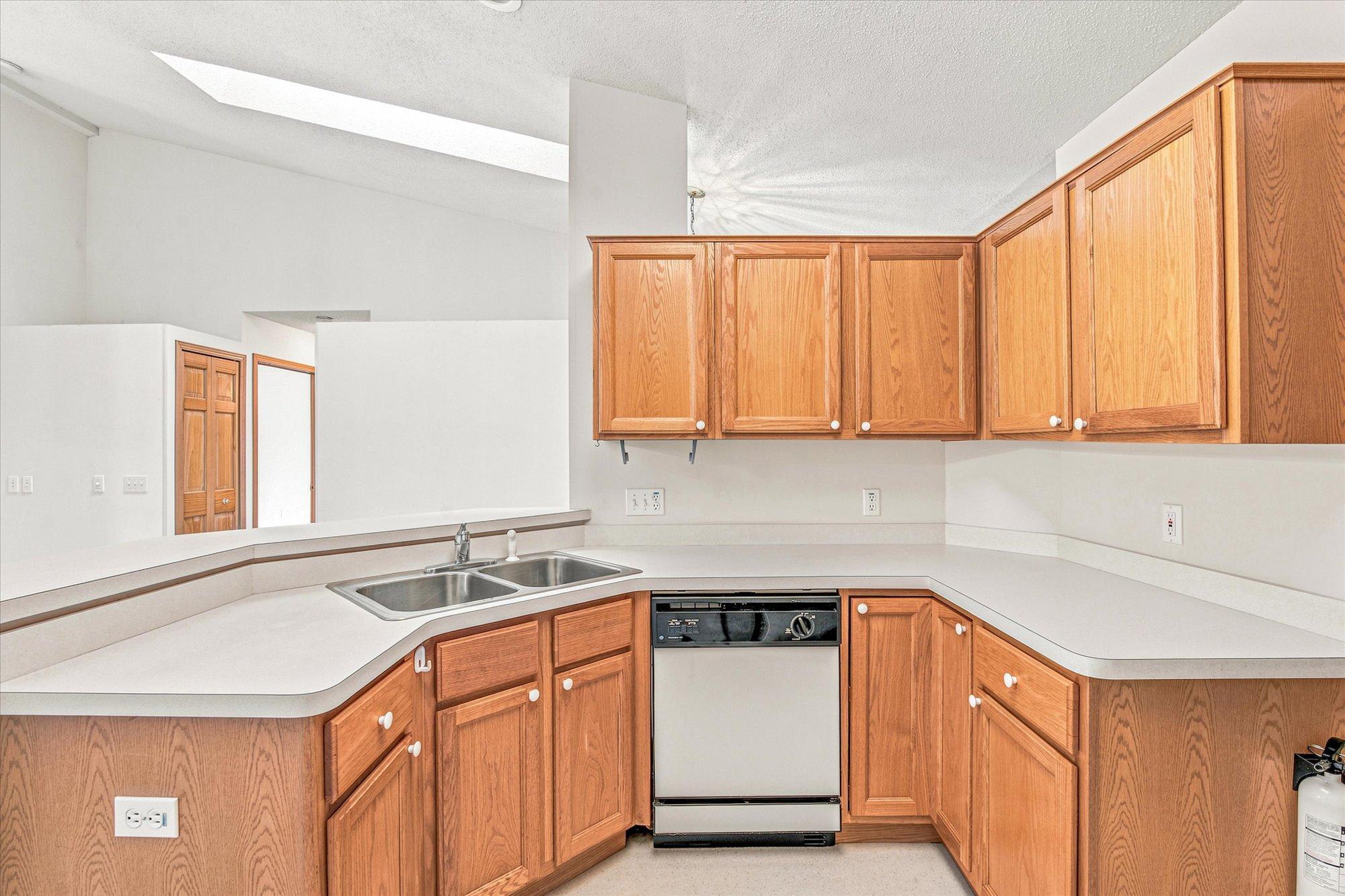 View of Residential at 7588 Ojibway Park Bay, Woodbury MN 55125, Woodbury (5 of 42) - Mike Wilen | Minnesota Team Real Estate