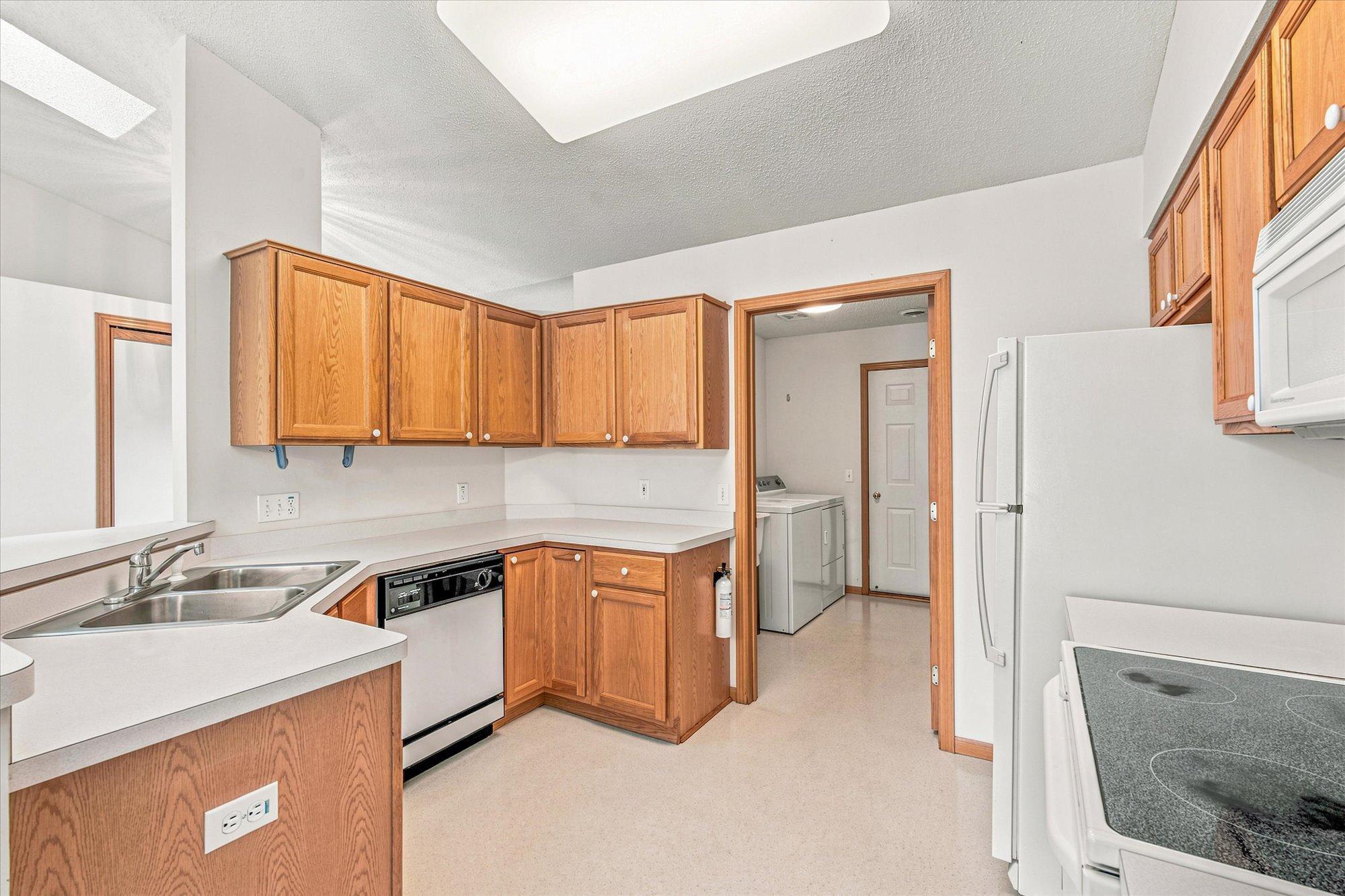 View of Residential at 7588 Ojibway Park Bay, Woodbury MN 55125, Woodbury (4 of 42) - Mike Wilen | Minnesota Team Real Estate