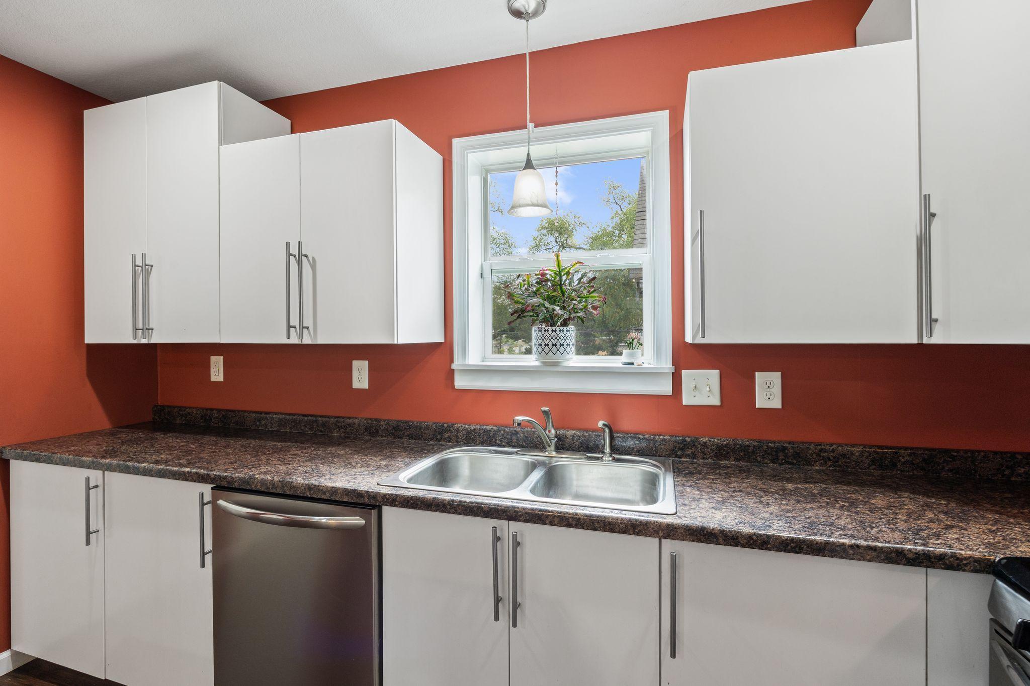 View of Residential at 1281 3rd Street, Saint Paul MN 55106, Saint Paul (14 of 50) - Mike Wilen | Minnesota Team Real Estate