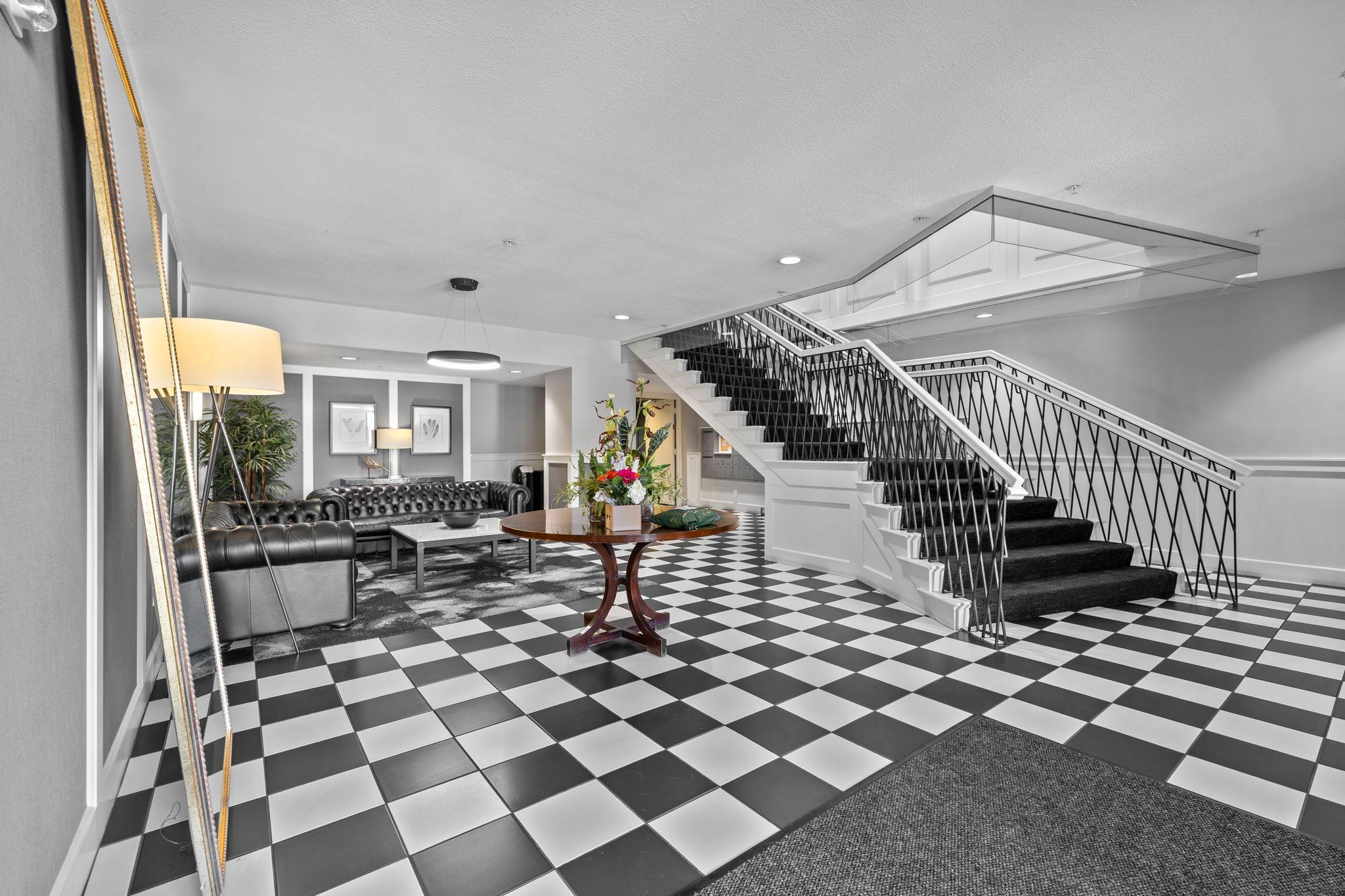 View of Residential at 301 Oak Grove Street #308, Minneapolis MN 55403, Minneapolis (31 of 44) - Mike Wilen | Minnesota Team Real Estate