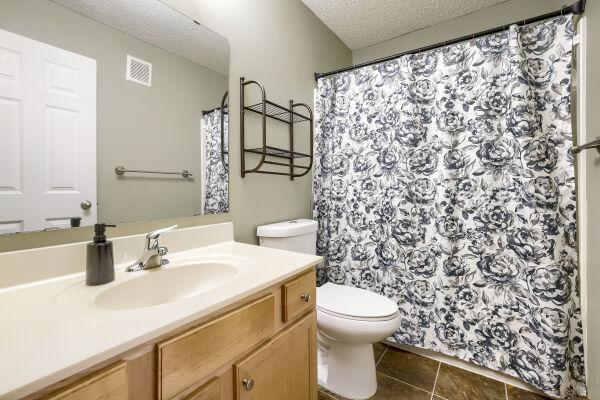 View of Residential at 5213 Scott Trail, Robbinsdale MN 55422, Robbinsdale (25 of 28) - Mike Wilen | Minnesota Team Real Estate