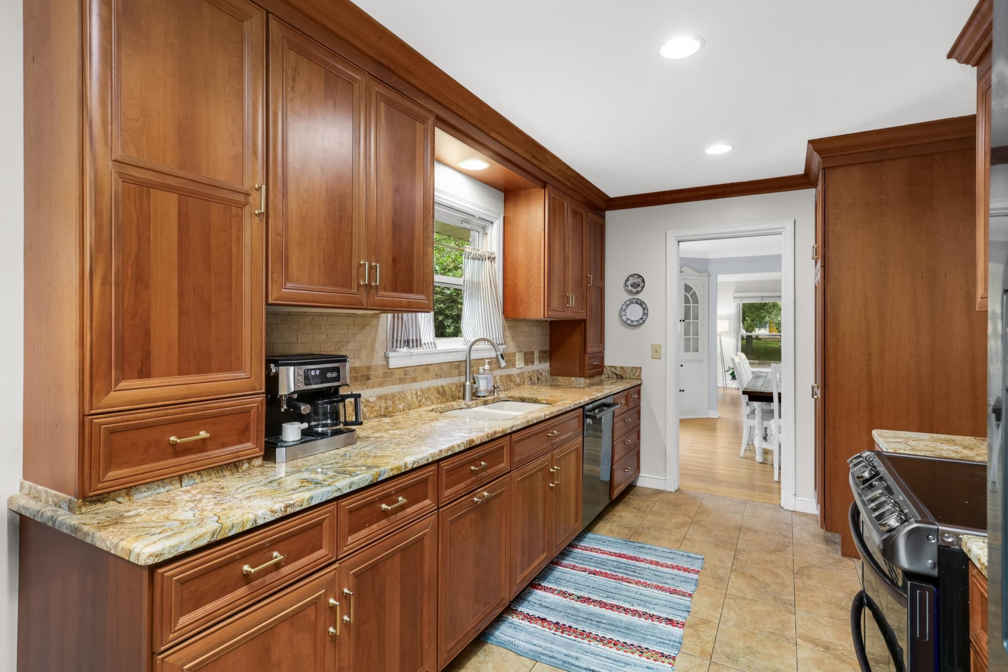 View of Residential at 9100 Club Road, Saint Louis Park MN 55426, Saint Louis Park (13 of 40) - Mike Wilen | Minnesota Team Real Estate
