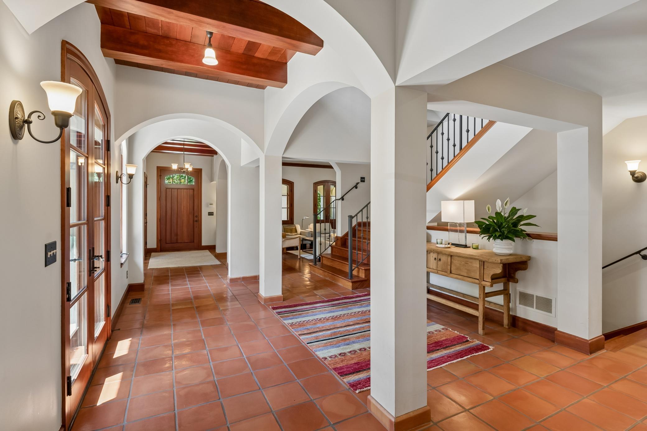 View of Residential at 4051 Linden Hills Boulevard, Minneapolis MN 55410, Minneapolis (11 of 59) - Mike Wilen | Minnesota Team Real Estate