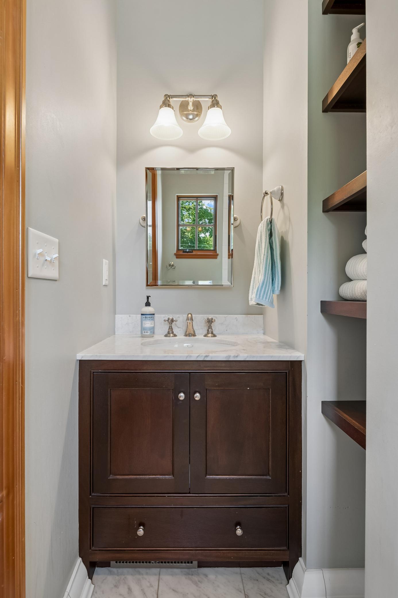 View of Residential at 4051 Linden Hills Boulevard, Minneapolis MN 55410, Minneapolis (35 of 59) - Mike Wilen | Minnesota Team Real Estate