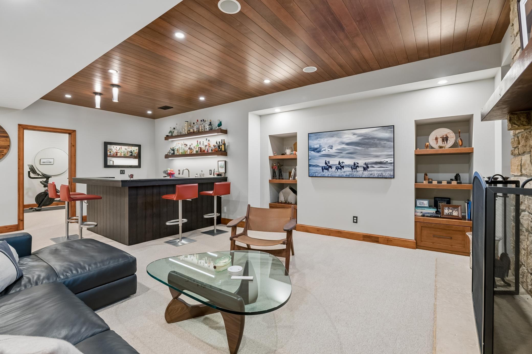 View of Residential at 4051 Linden Hills Boulevard, Minneapolis MN 55410, Minneapolis (43 of 59) - Mike Wilen | Minnesota Team Real Estate