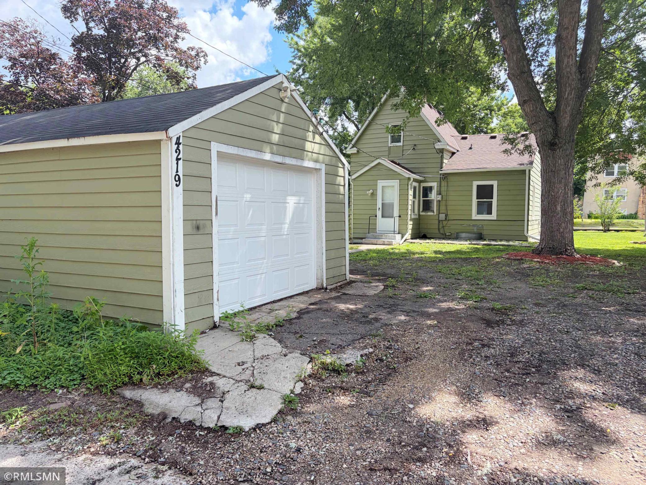 View of Residential at 4219 Fremont Avenue, Minneapolis MN 55412, Minneapolis (18 of 19) - Mike Wilen | Minnesota Team Real Estate