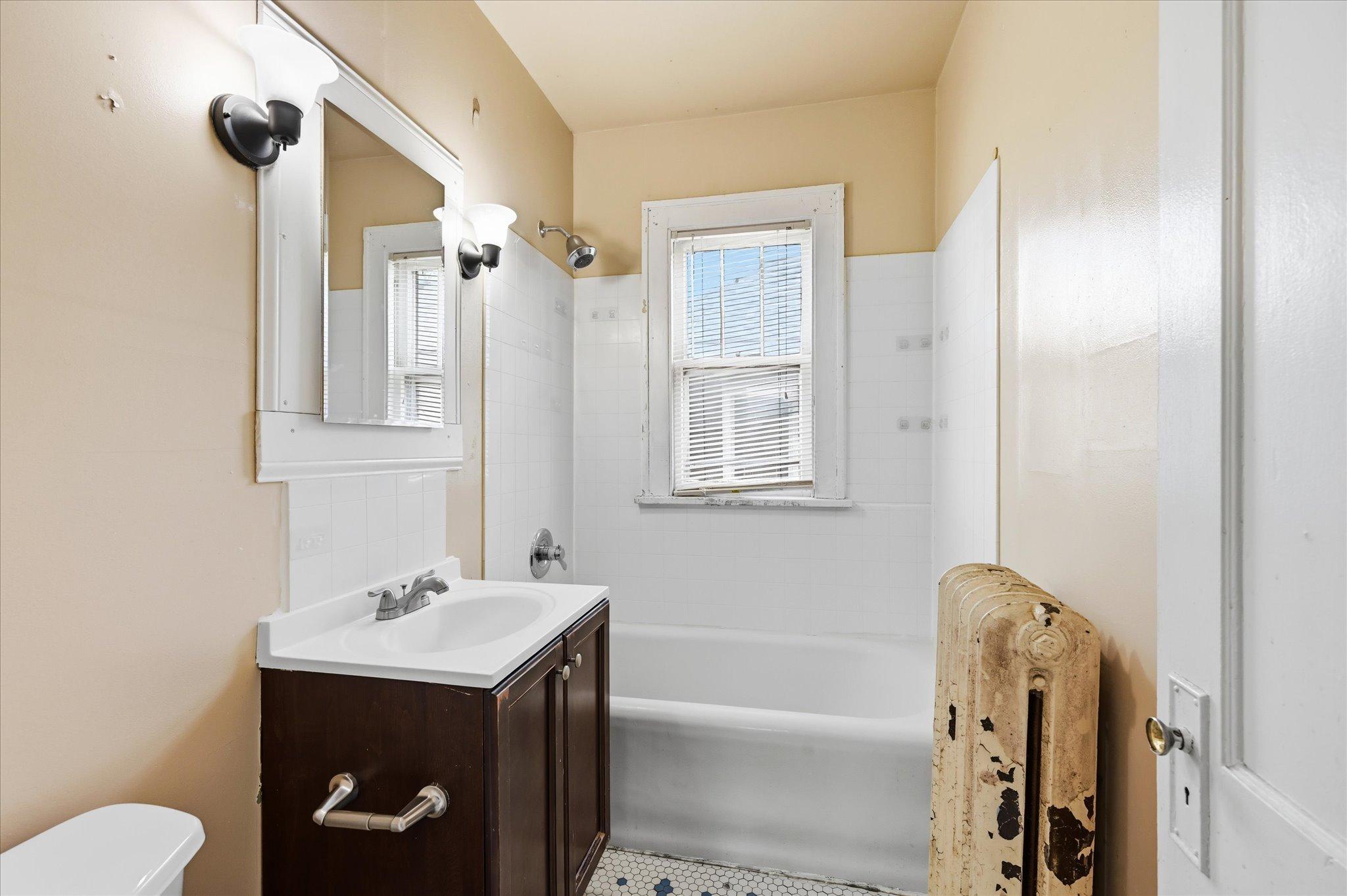 View of Residential Income at 1227 Morgan Avenue, Minneapolis MN 55411, Minneapolis (32 of 79) - Mike Wilen | Minnesota Team Real Estate