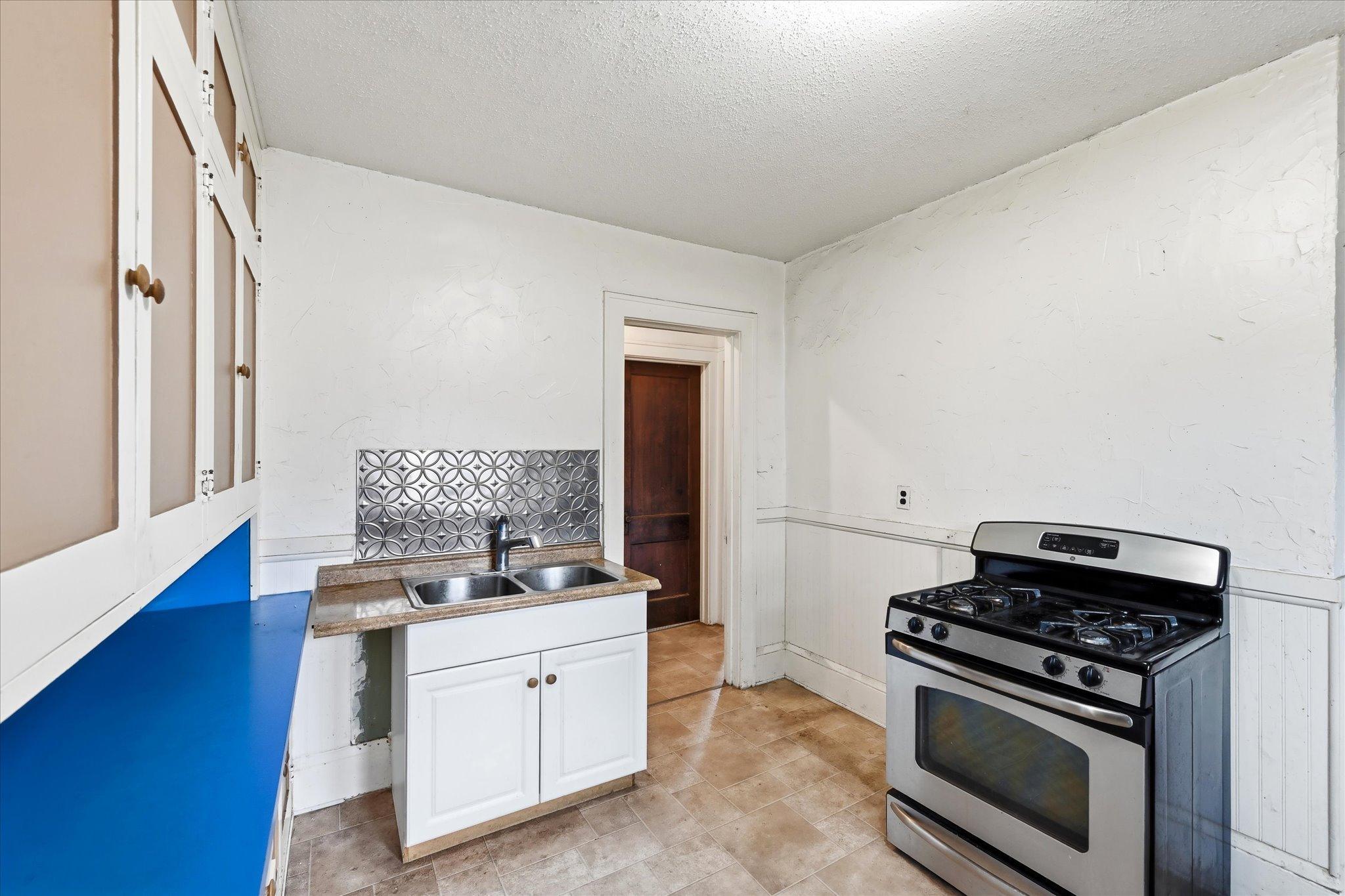 View of Residential Income at 1227 Morgan Avenue, Minneapolis MN 55411, Minneapolis (69 of 79) - Mike Wilen | Minnesota Team Real Estate