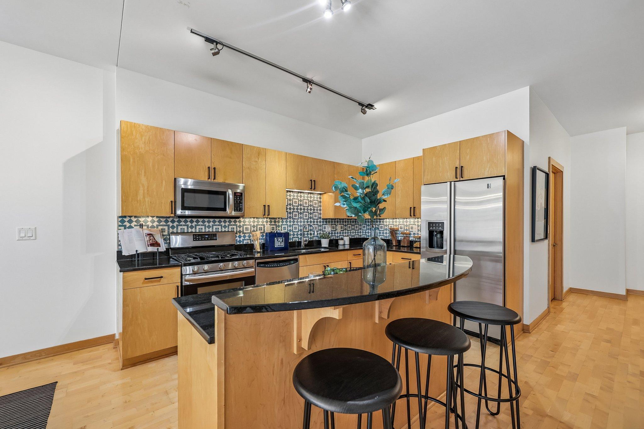 View of Residential at 401 2nd Street #317, Minneapolis MN 55401, Minneapolis (11 of 52) - Mike Wilen | Minnesota Team Real Estate