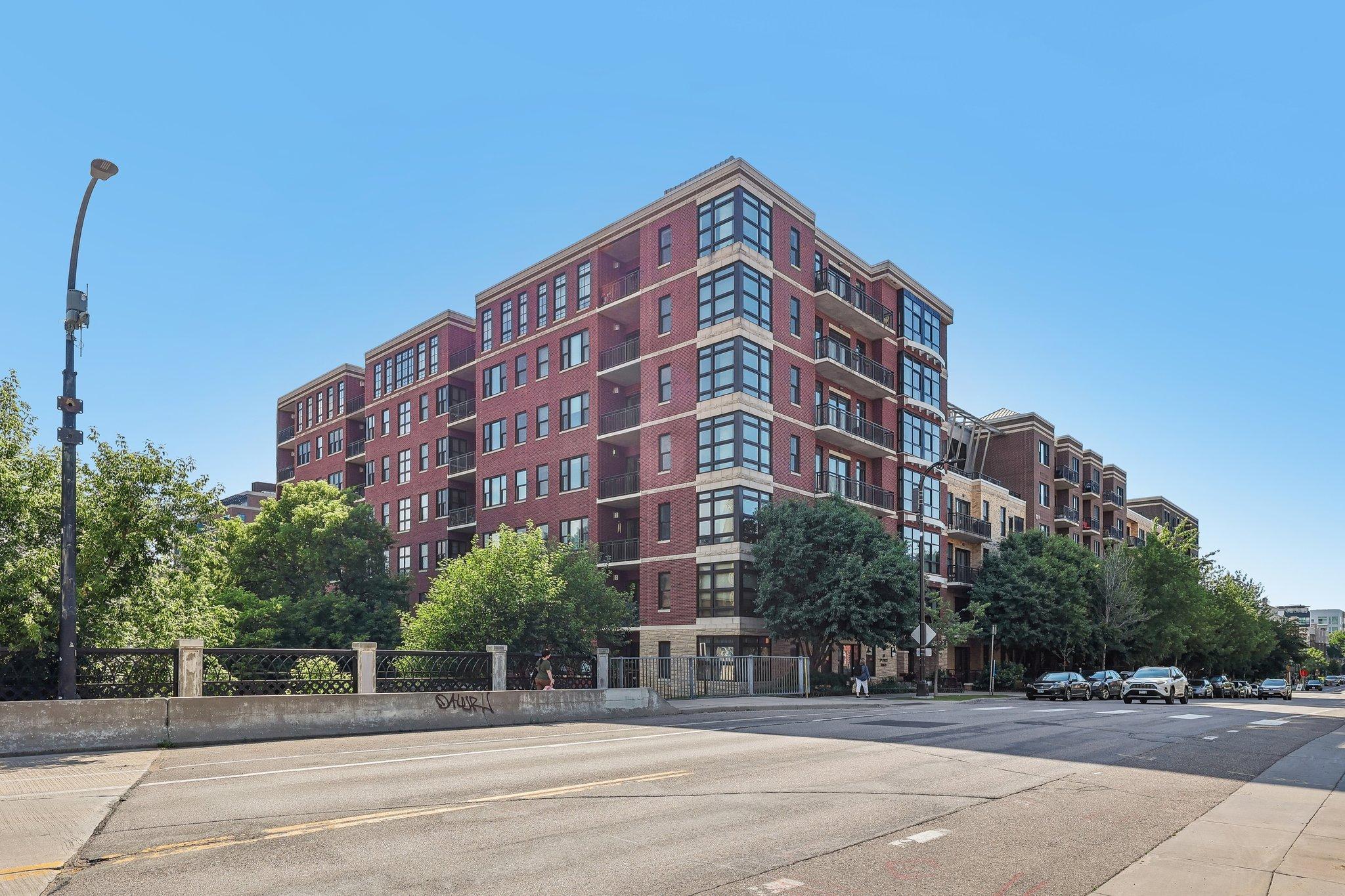 View of Residential at 401 2nd Street #317, Minneapolis MN 55401, Minneapolis (51 of 52) - Mike Wilen | Minnesota Team Real Estate
