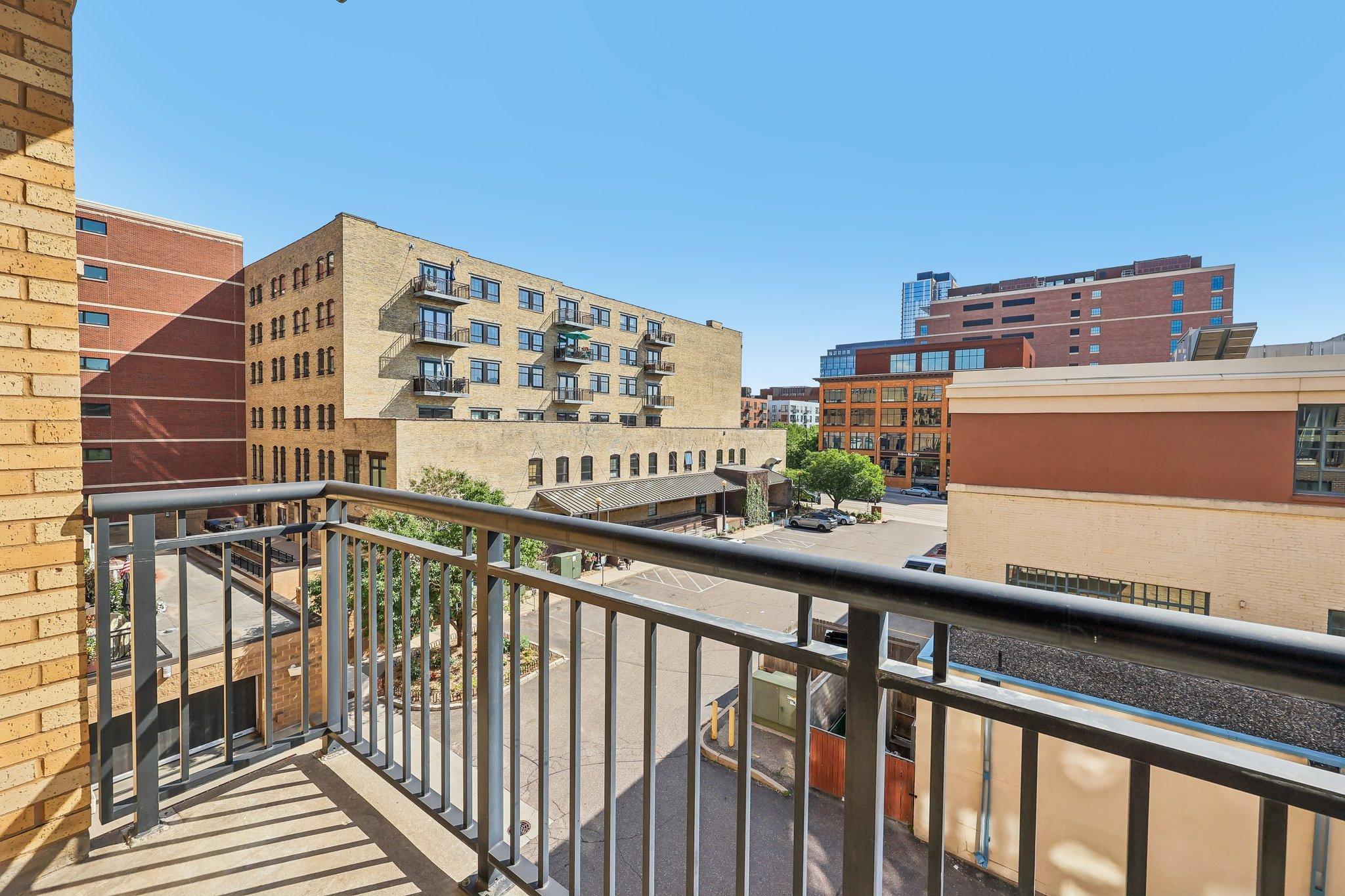 View of Residential at 401 2nd Street #317, Minneapolis MN 55401, Minneapolis (30 of 52) - Mike Wilen | Minnesota Team Real Estate