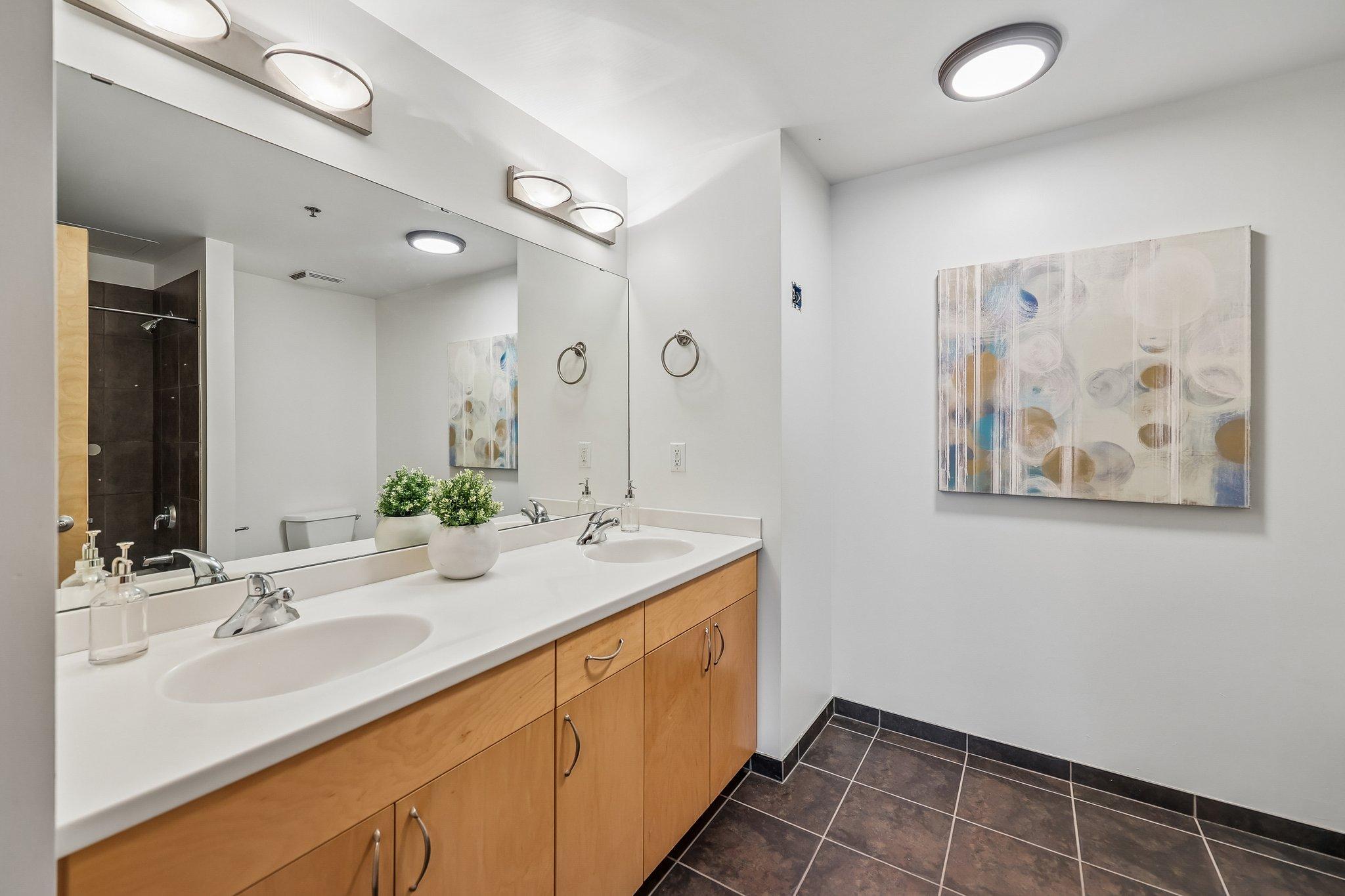 View of Residential at 401 2nd Street #317, Minneapolis MN 55401, Minneapolis (26 of 52) - Mike Wilen | Minnesota Team Real Estate