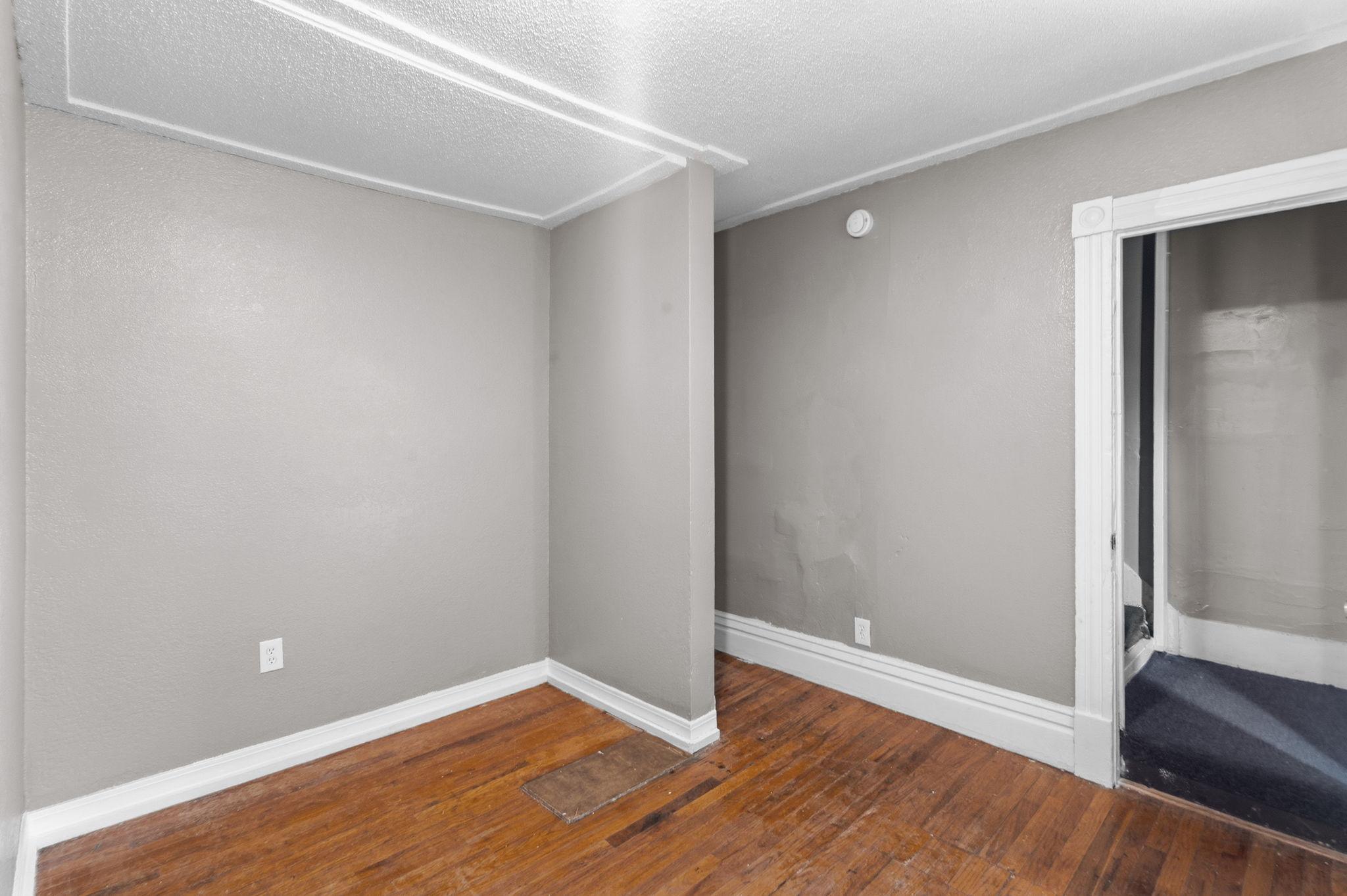 View of Residential Income at 1523 22nd Avenue, Minneapolis MN 55411, Minneapolis (27 of 37) - Mike Wilen | Minnesota Team Real Estate