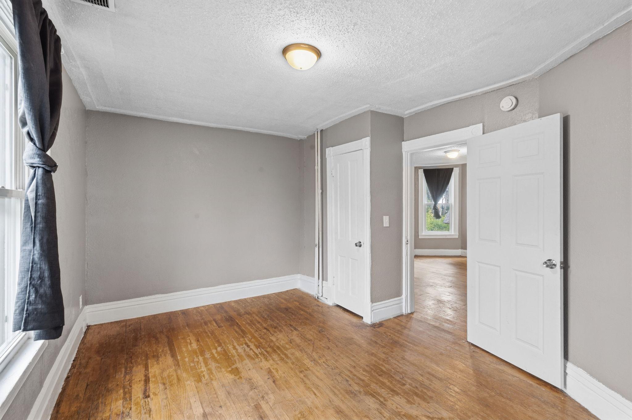 View of Residential Income at 1523 22nd Avenue, Minneapolis MN 55411, Minneapolis (23 of 37) - Mike Wilen | Minnesota Team Real Estate