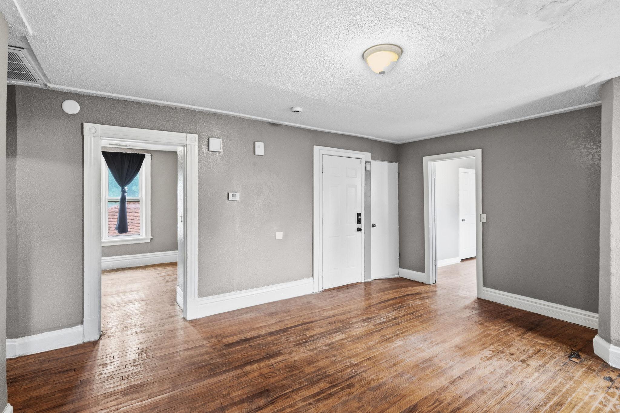 View of Residential Income at 1523 22nd Avenue, Minneapolis MN 55411, Minneapolis (18 of 37) - Mike Wilen | Minnesota Team Real Estate