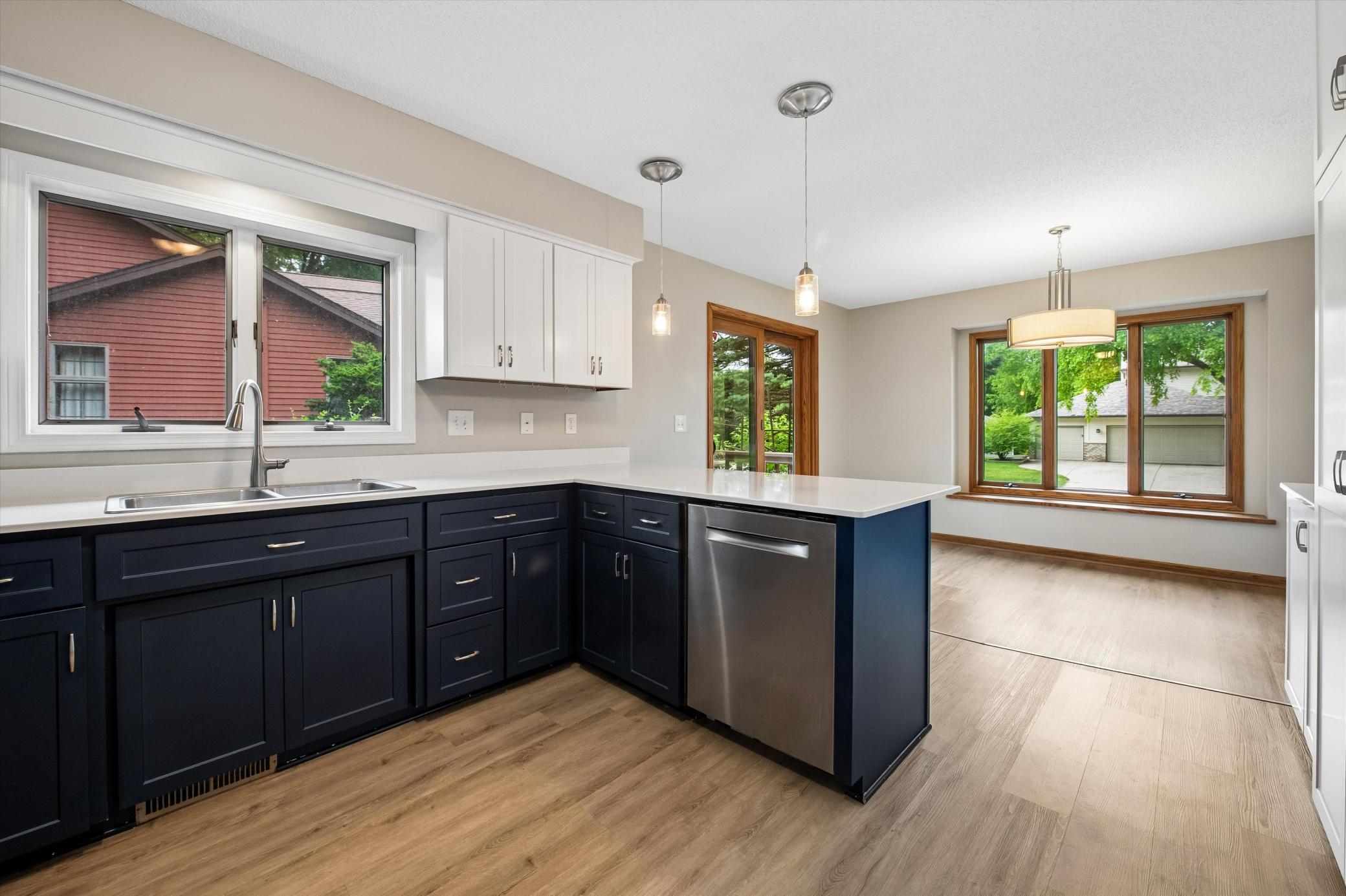View of Residential at 460 Oakhill Road, Chaska MN 55318, Chaska (15 of 43) - Mike Wilen | Minnesota Team Real Estate