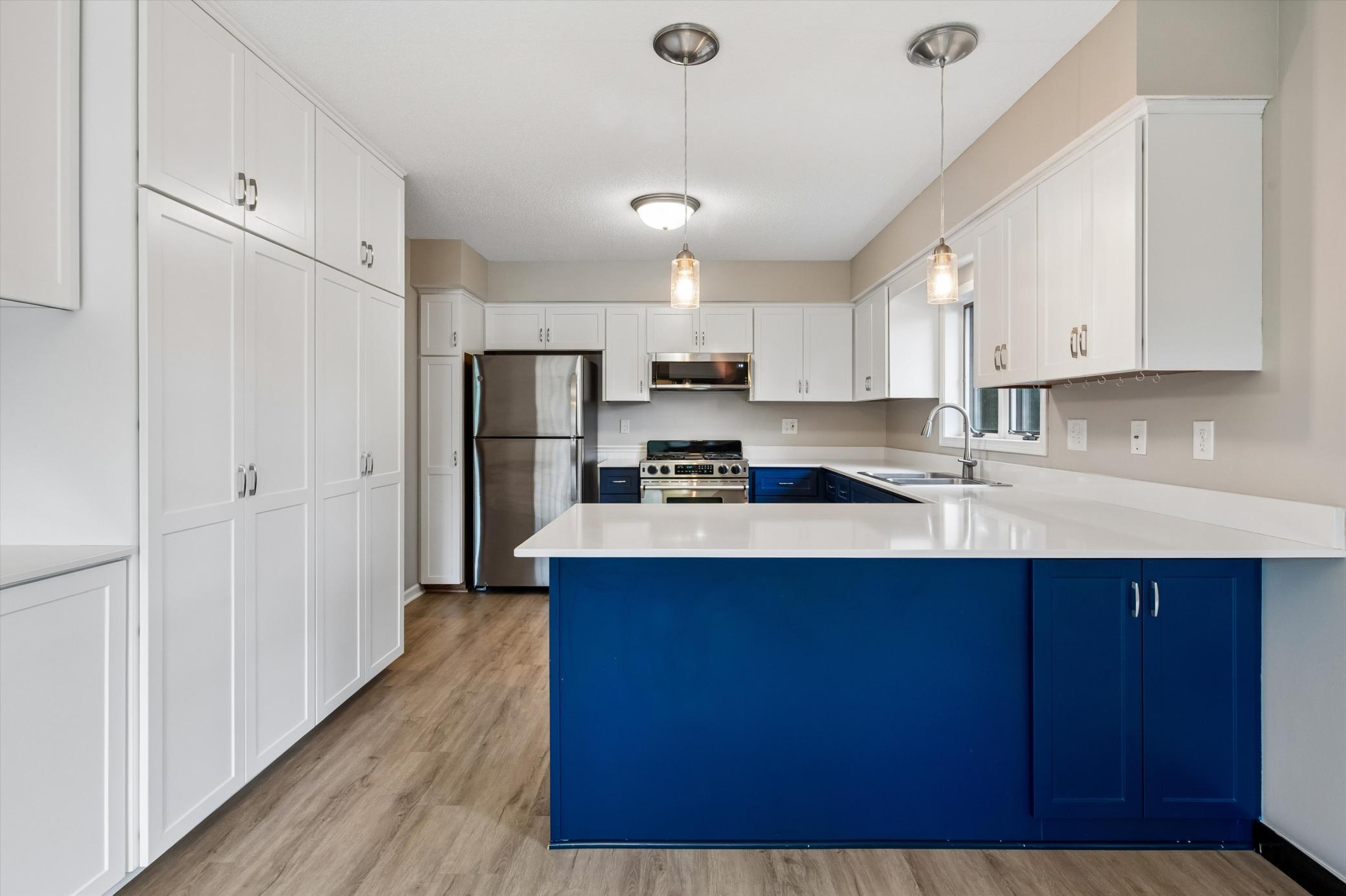 View of Residential at 460 Oakhill Road, Chaska MN 55318, Chaska (13 of 43) - Mike Wilen | Minnesota Team Real Estate
